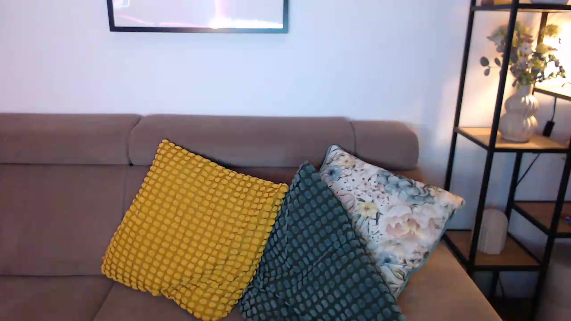 Gallery image thumbnail from Darkella's myfreecams stream on, 06/11/2026, 22:51 image 18 of 20