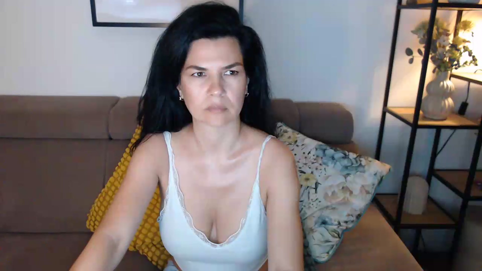 Gallery image thumbnail from Darkella's myfreecams stream on, 06/11/2026, 22:51 image 5 of 20