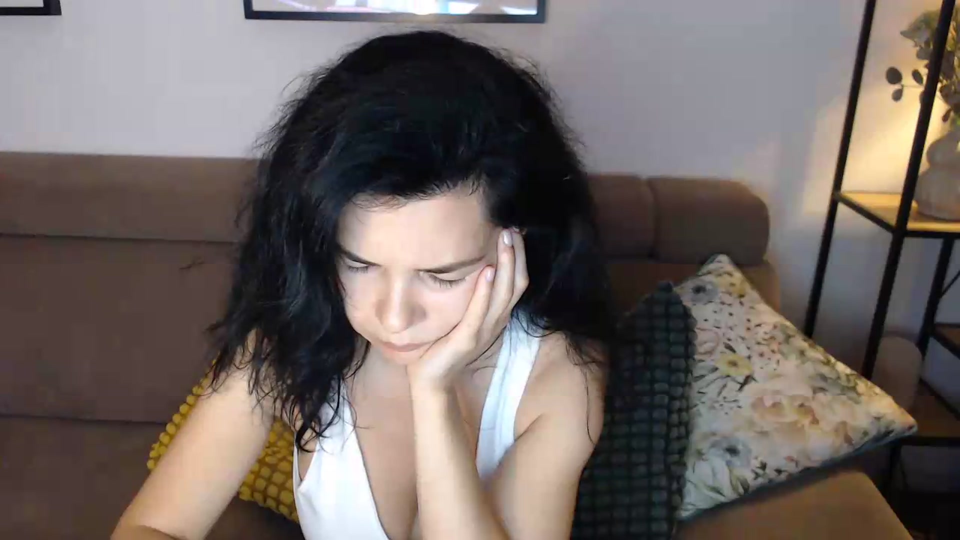 Gallery image thumbnail from Darkella's myfreecams stream on, 06/12/2026, 23:15 image 2 of 20