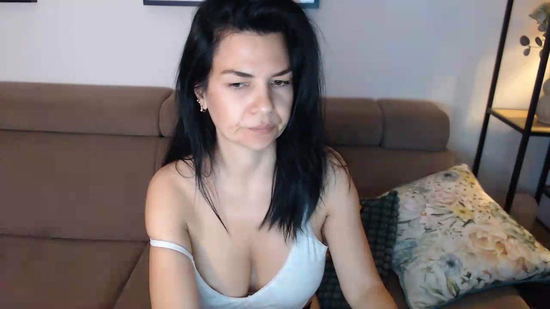 Gallery image thumbnail from Darkella's myfreecams stream on, 06/13/2026, 23:25 image 14 of 20
