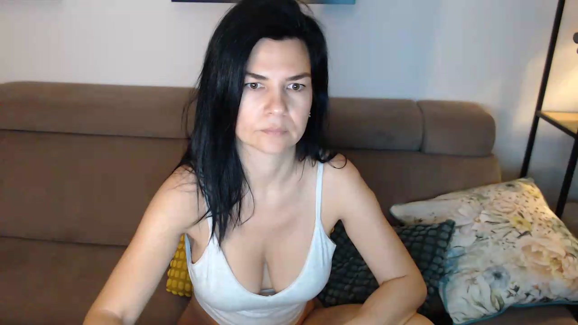 Gallery image thumbnail from Darkella's myfreecams stream on, 06/14/2026, 24:26 image 15 of 20
