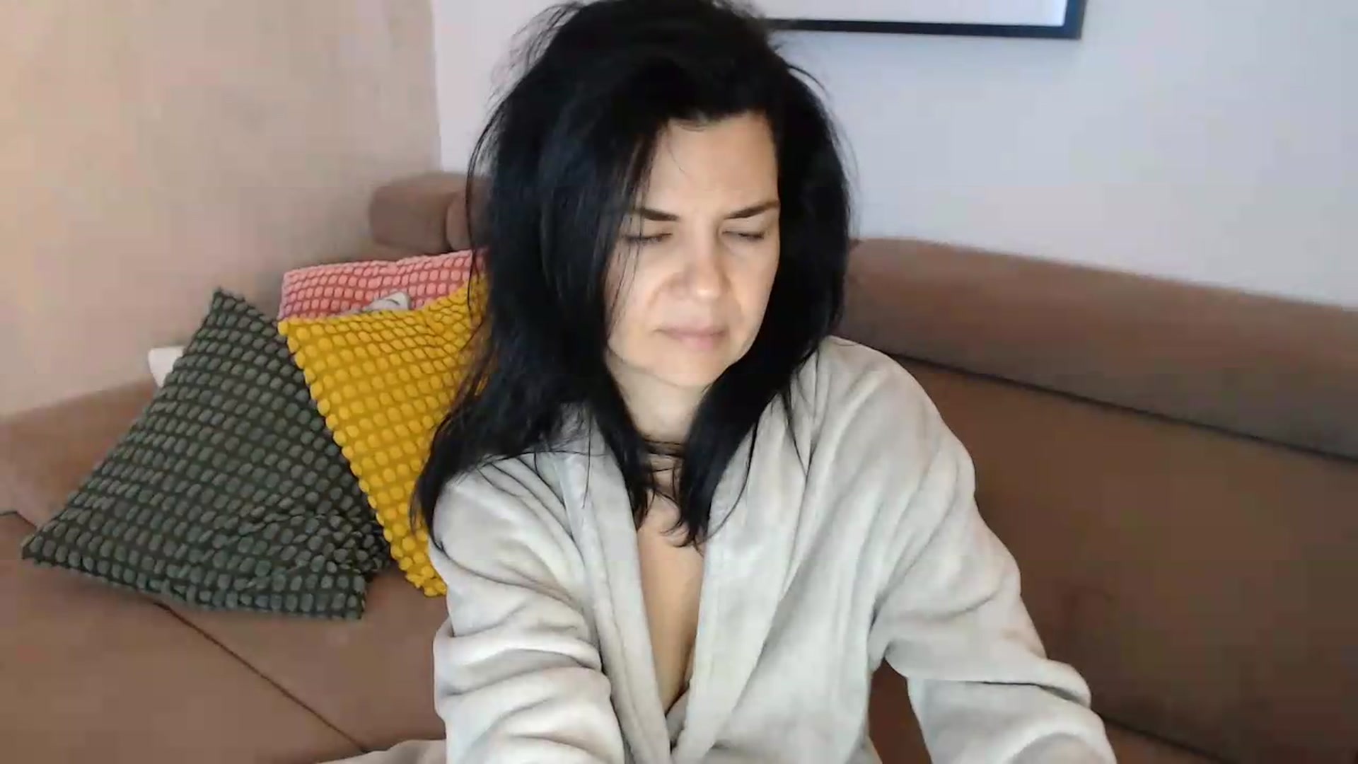 Gallery image thumbnail from Darkella's myfreecams stream on, 06/16/2026, 24:30 image 14 of 20