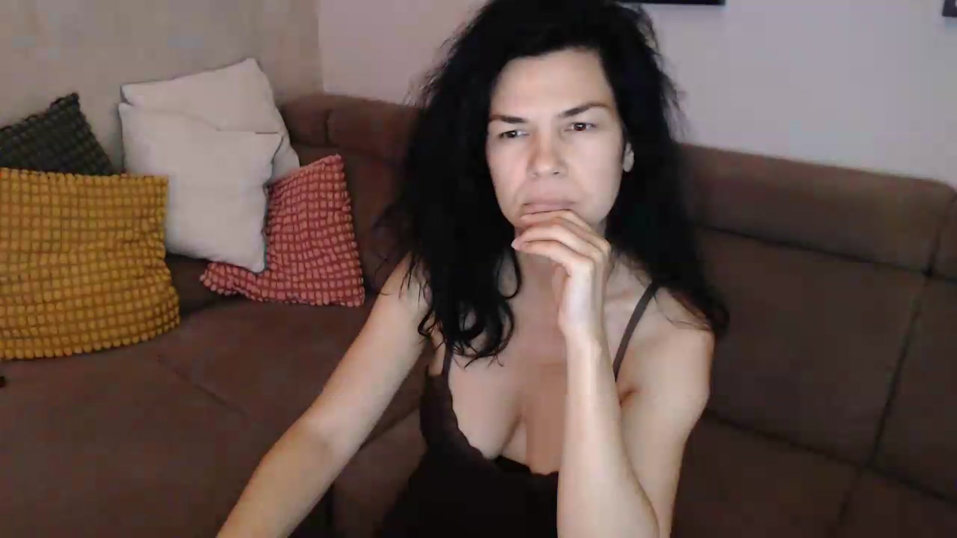 Gallery image thumbnail from Darkella's myfreecams stream on, 06/22/2026, 23:07 image 4 of 20