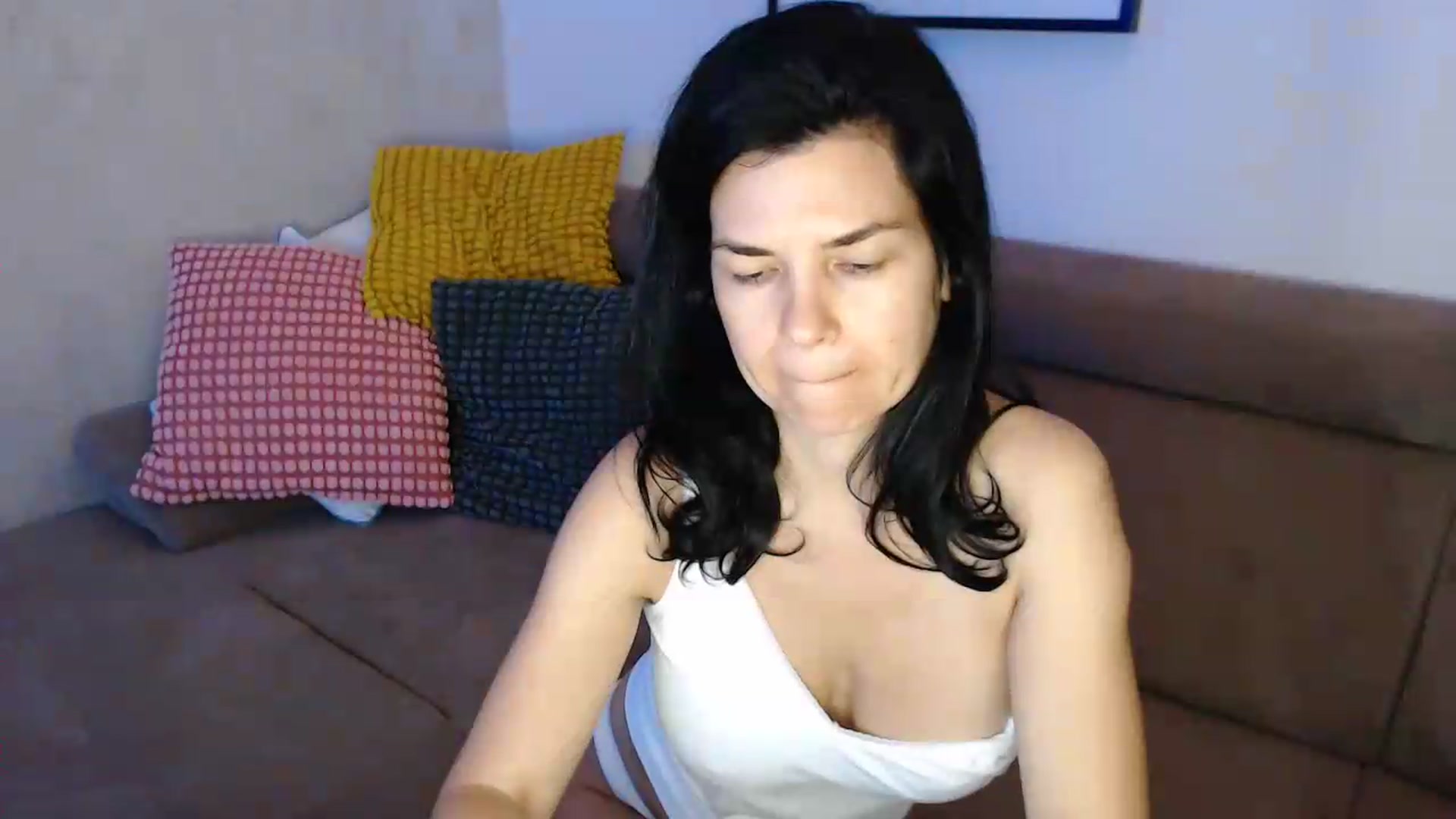 Gallery image thumbnail from Darkella's myfreecams stream on, 06/24/2026, 22:53 image 11 of 20