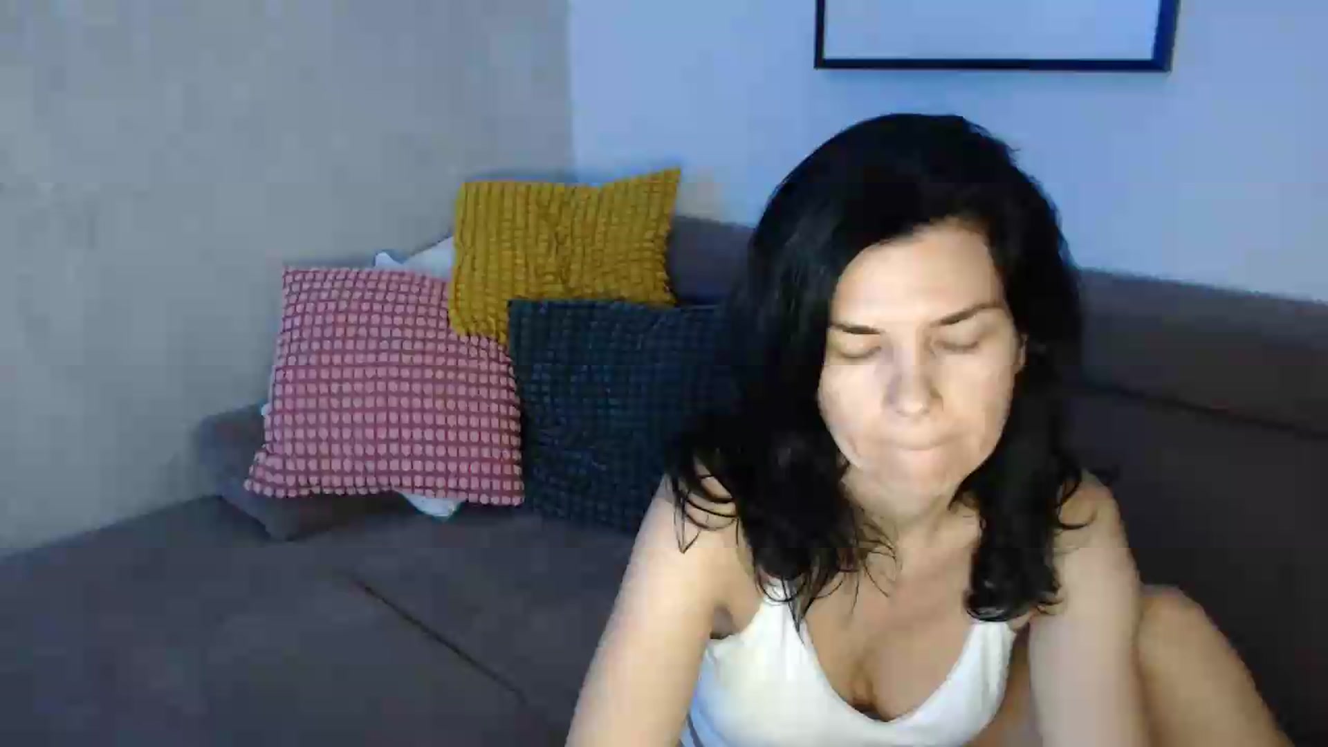 Gallery image thumbnail from Darkella's myfreecams stream on, 06/24/2026, 23:33 image 1 of 20