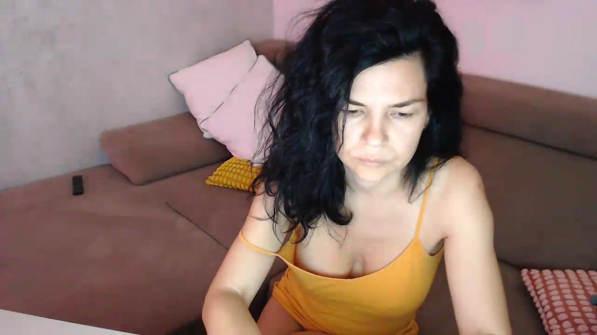 Gallery image thumbnail from Darkella's myfreecams stream on, 06/27/2026, 20:21 image 20 of 20