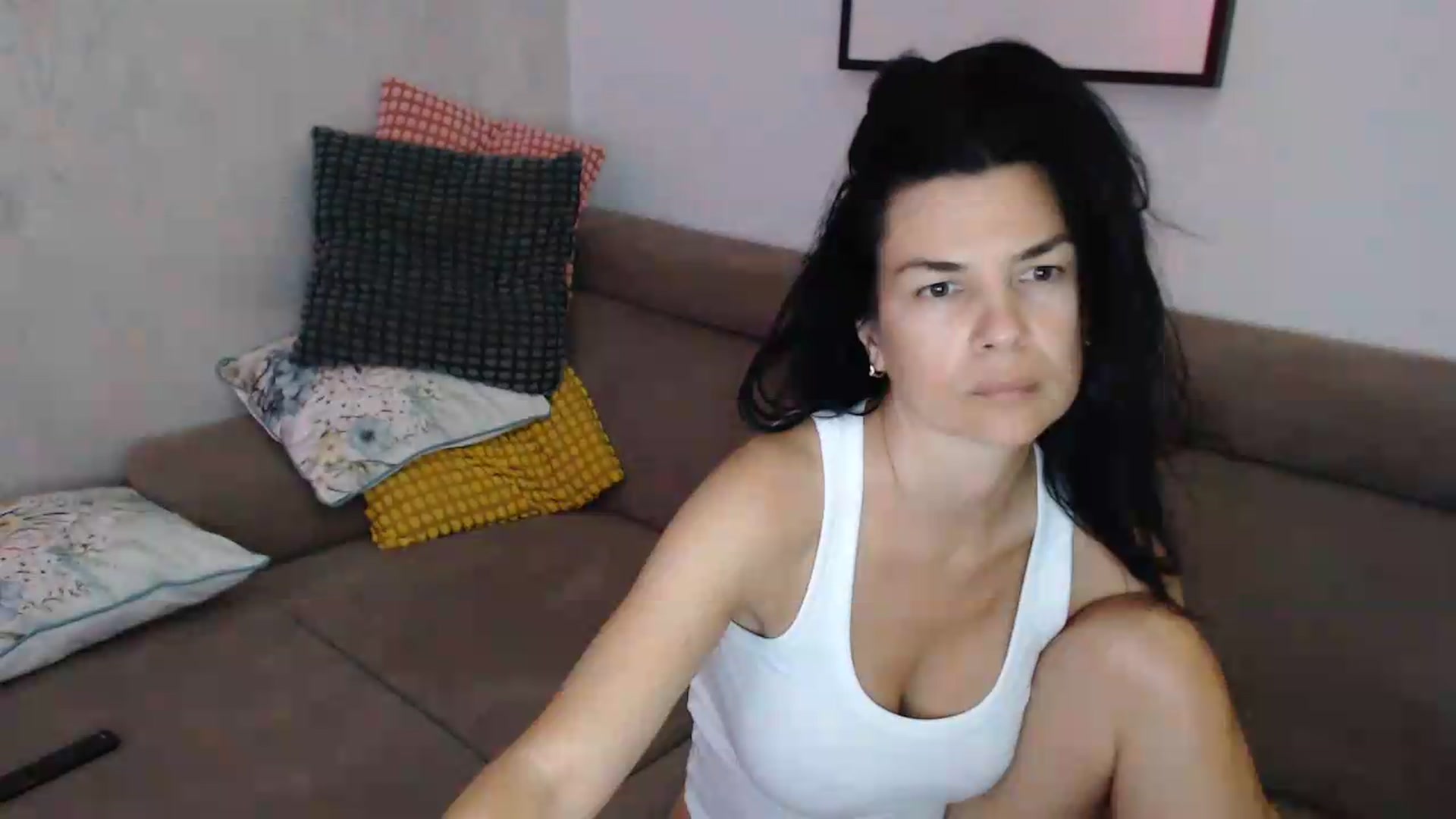 Gallery image thumbnail from Darkella's myfreecams stream on, 07/04/2026, 21:42 image 13 of 20