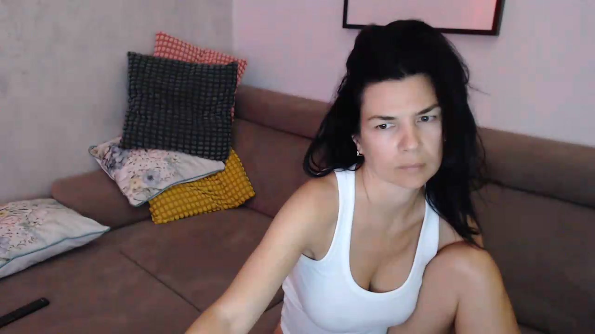 Gallery image thumbnail from Darkella's myfreecams stream on, 07/04/2026, 21:42 image 14 of 20