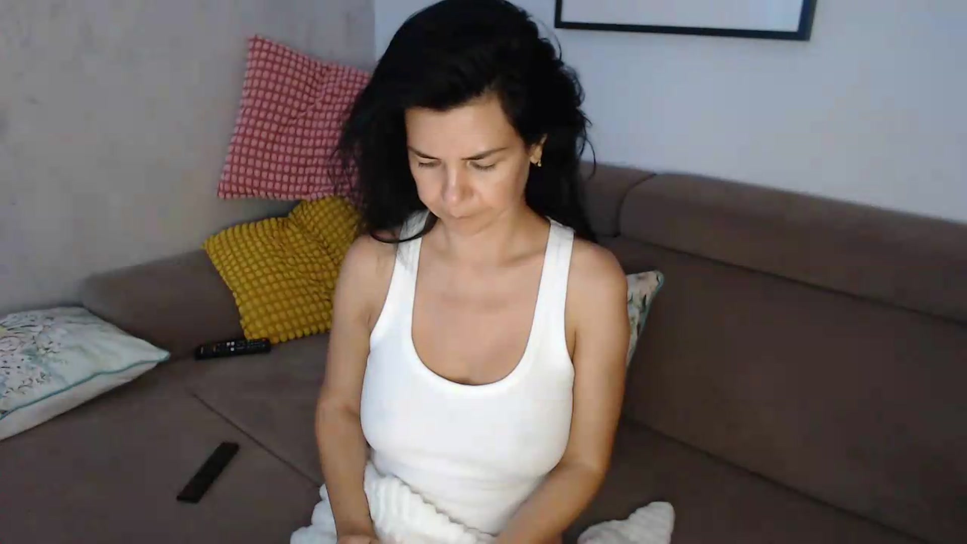 Gallery image thumbnail from Darkella's myfreecams stream on, 07/05/2026, 22:03 image 4 of 20