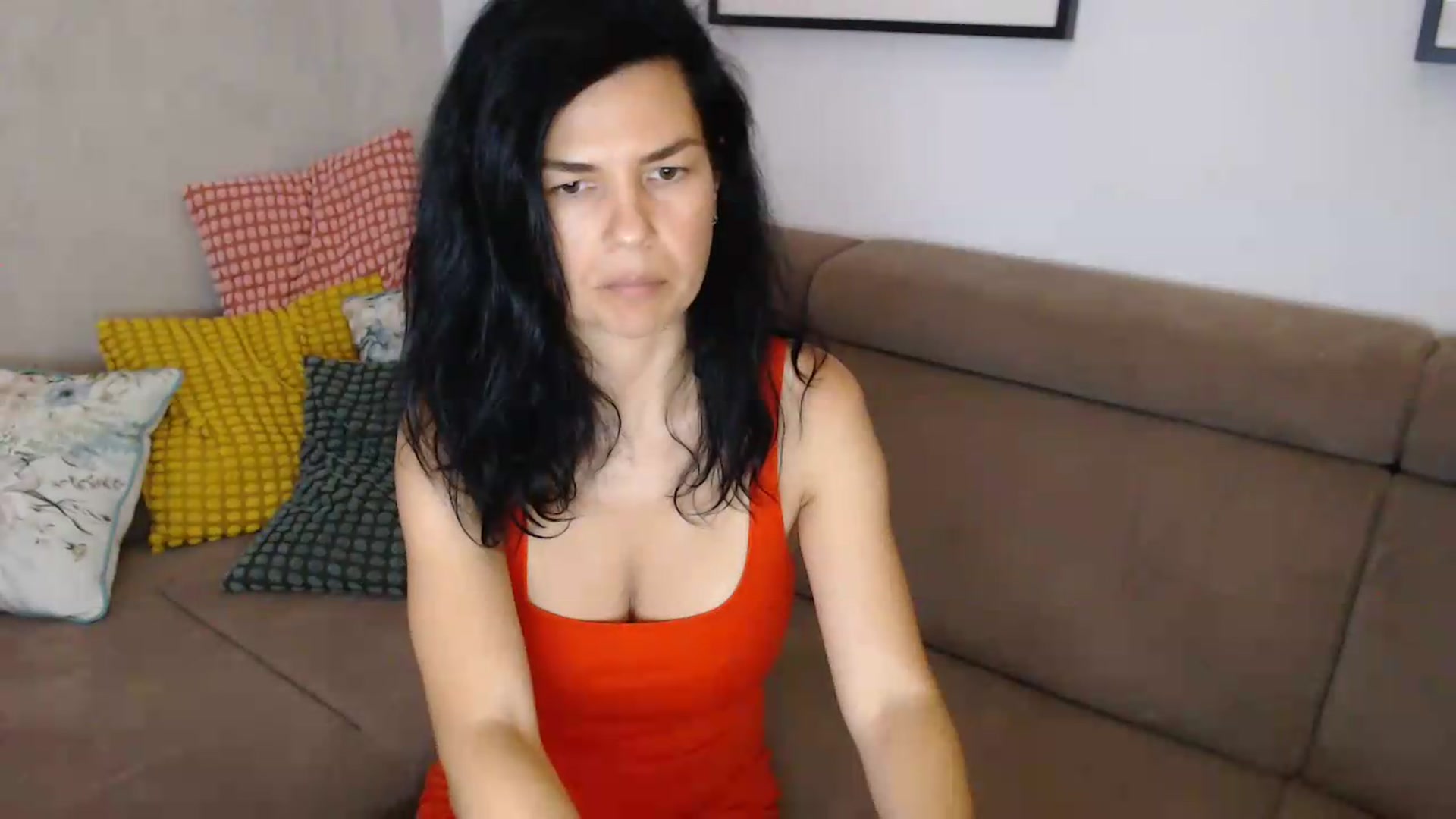 Gallery image thumbnail from Darkella's myfreecams stream on, 07/08/2026, 23:38 image 12 of 20
