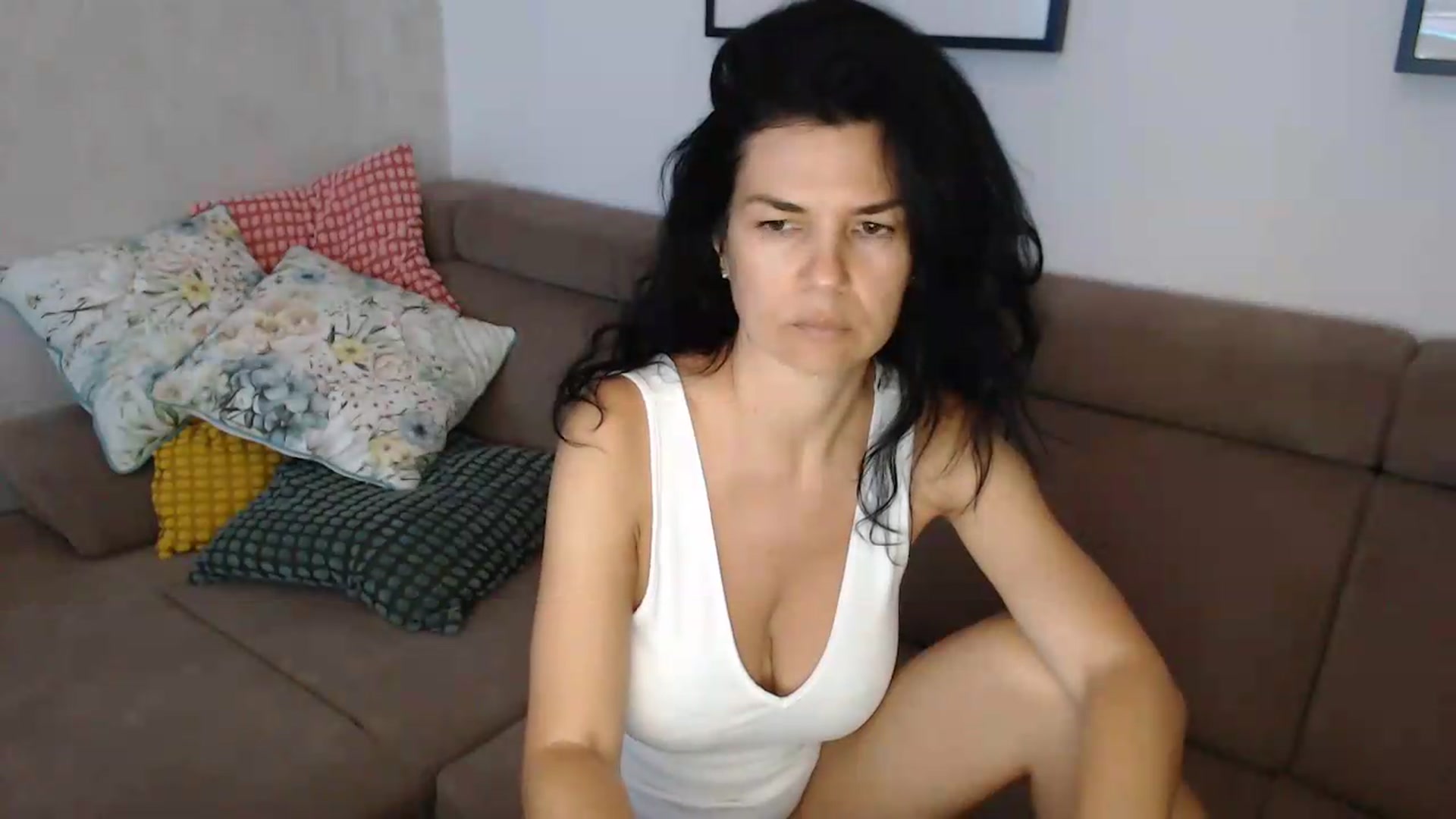 Gallery image thumbnail from Darkella's myfreecams stream on, 07/09/2026, 22:30 image 9 of 20