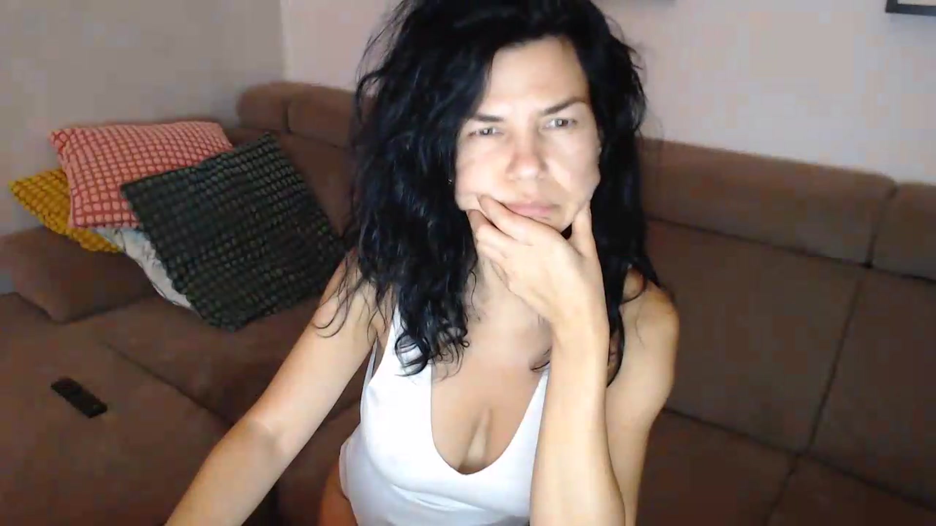 Gallery image thumbnail from Darkella's myfreecams stream on, 07/16/2026, 24:21 image 10 of 20