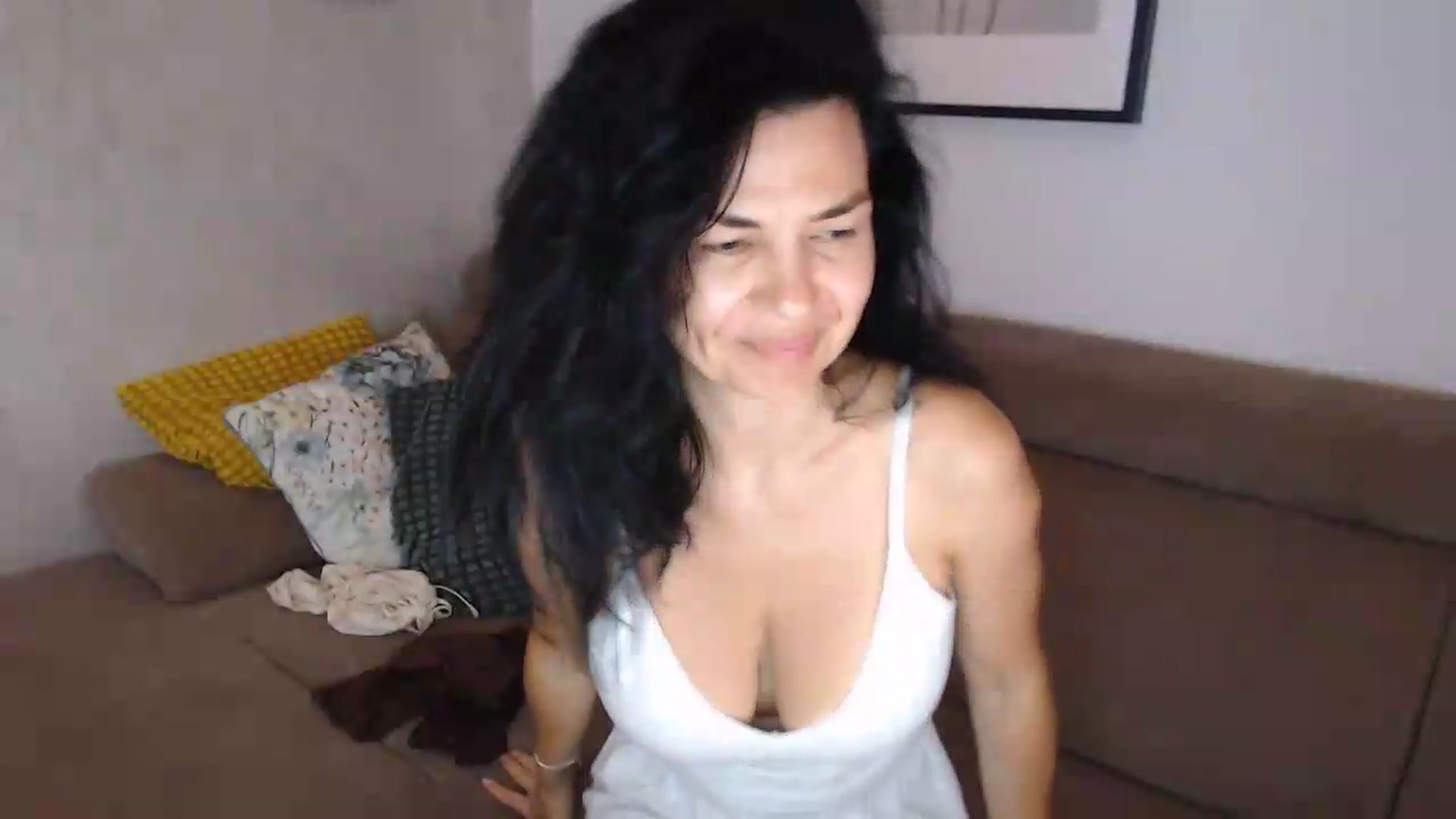 Gallery image thumbnail from Darkella's myfreecams stream on, 07/16/2026, 23:07 image 2 of 20