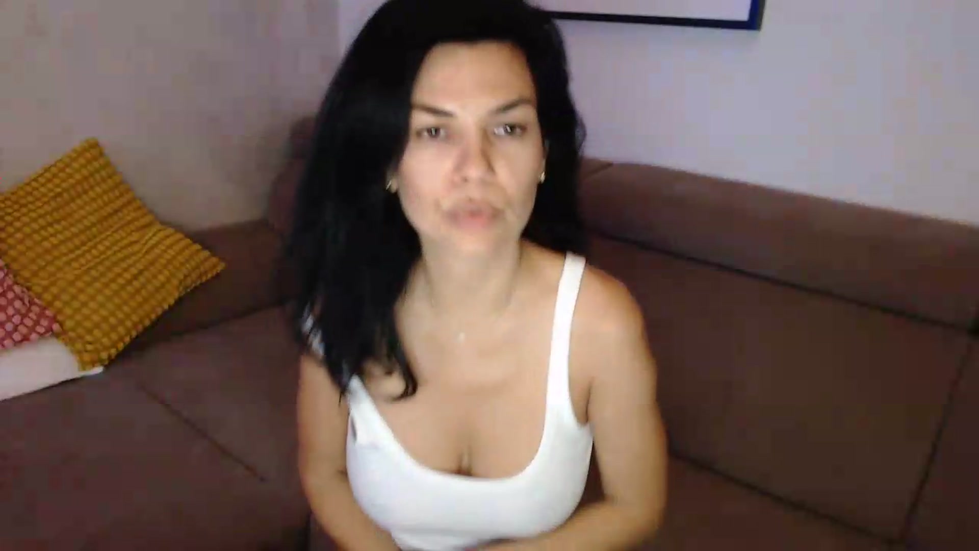 Gallery image thumbnail from Darkella's myfreecams stream on, 07/23/2026, 24:01 image 17 of 20