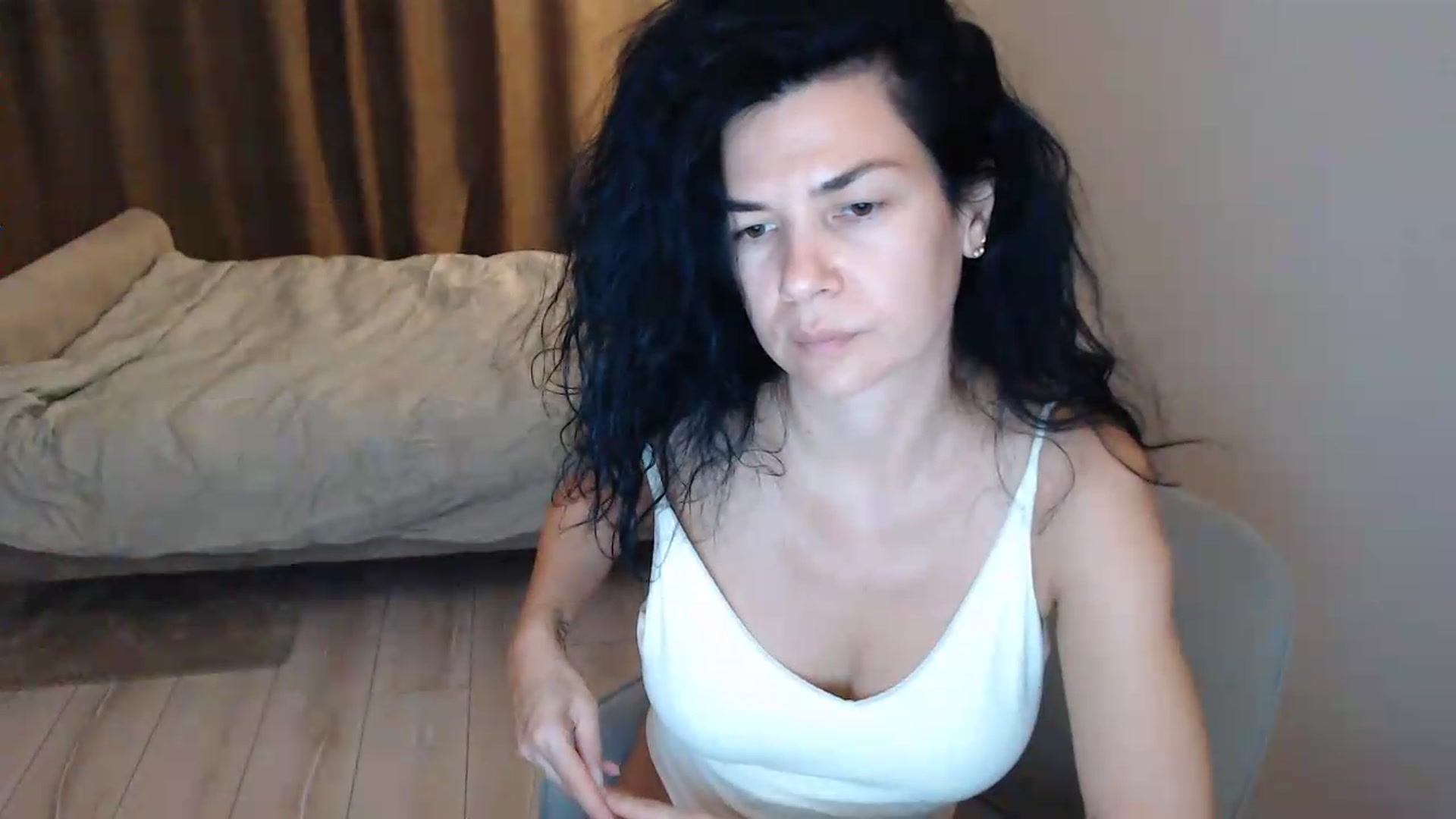 Gallery image thumbnail from Darkella's myfreecams stream on, 07/30/2026, 01:42 image 18 of 20