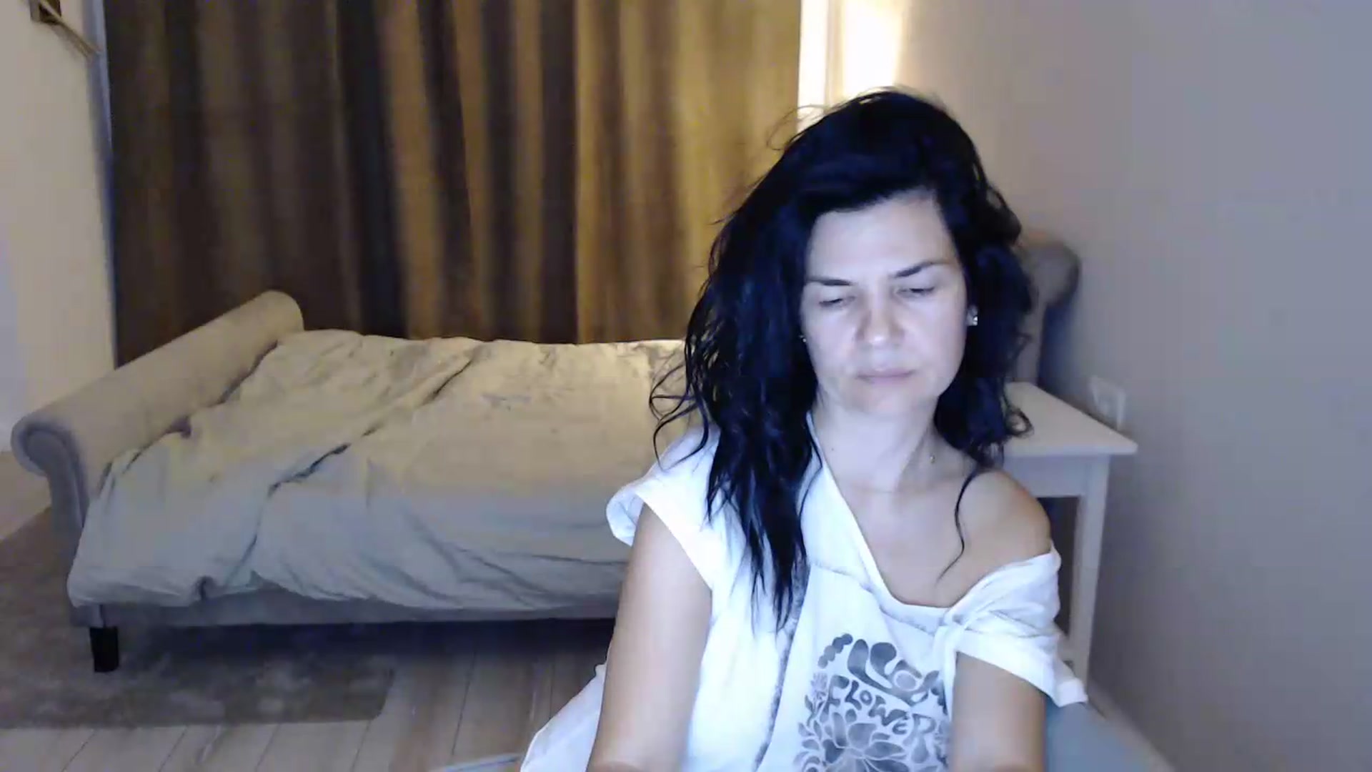 Gallery image thumbnail from Darkella's myfreecams stream on, 08/03/2026, 23:33 image 3 of 20