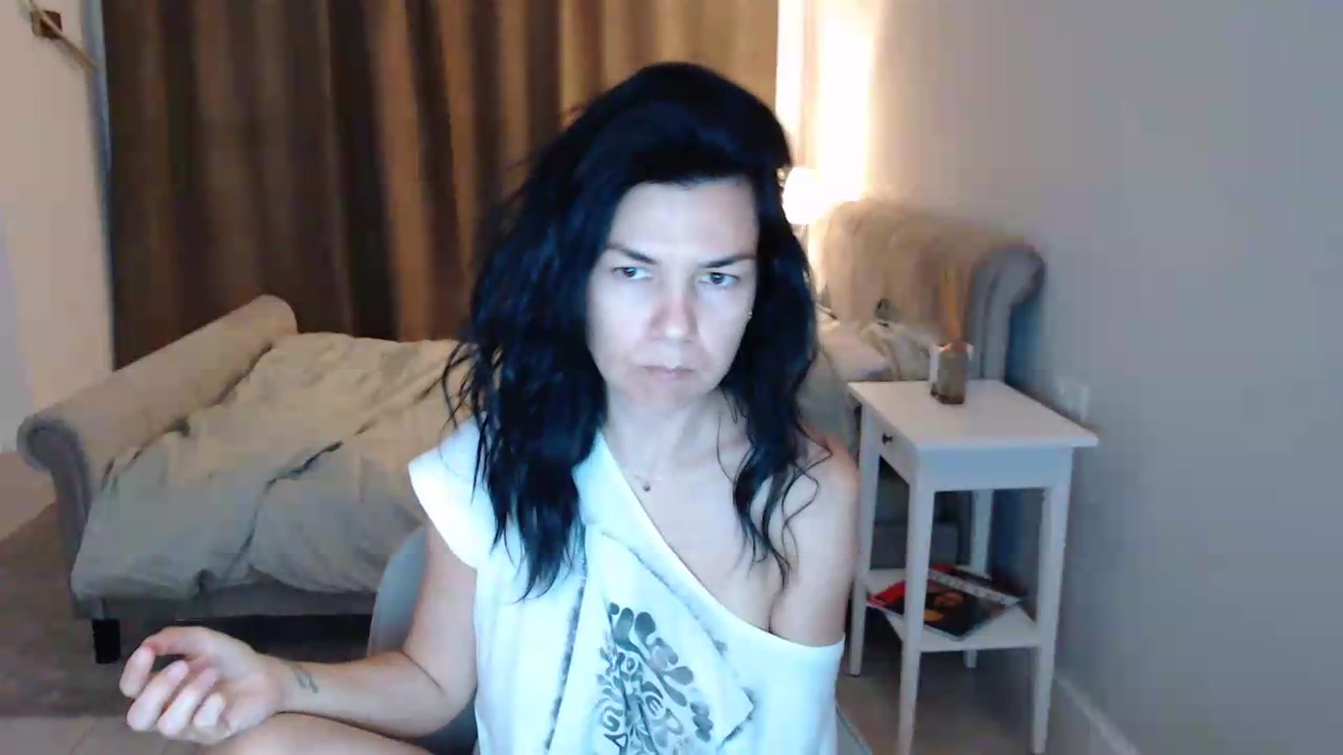 Gallery image thumbnail from Darkella's myfreecams stream on, 08/03/2026, 23:33 image 12 of 20