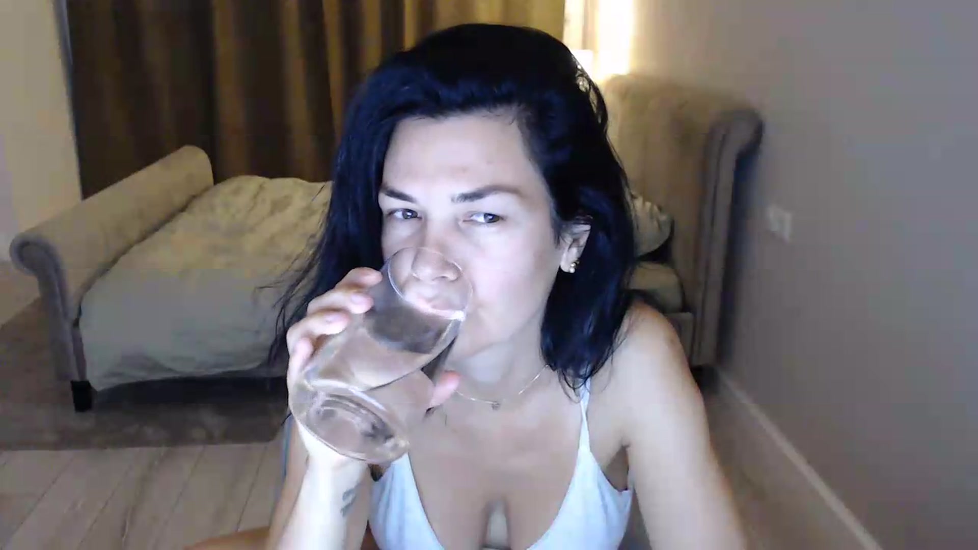 Gallery image thumbnail from Darkella's myfreecams stream on, 08/04/2026, 23:09 image 7 of 20