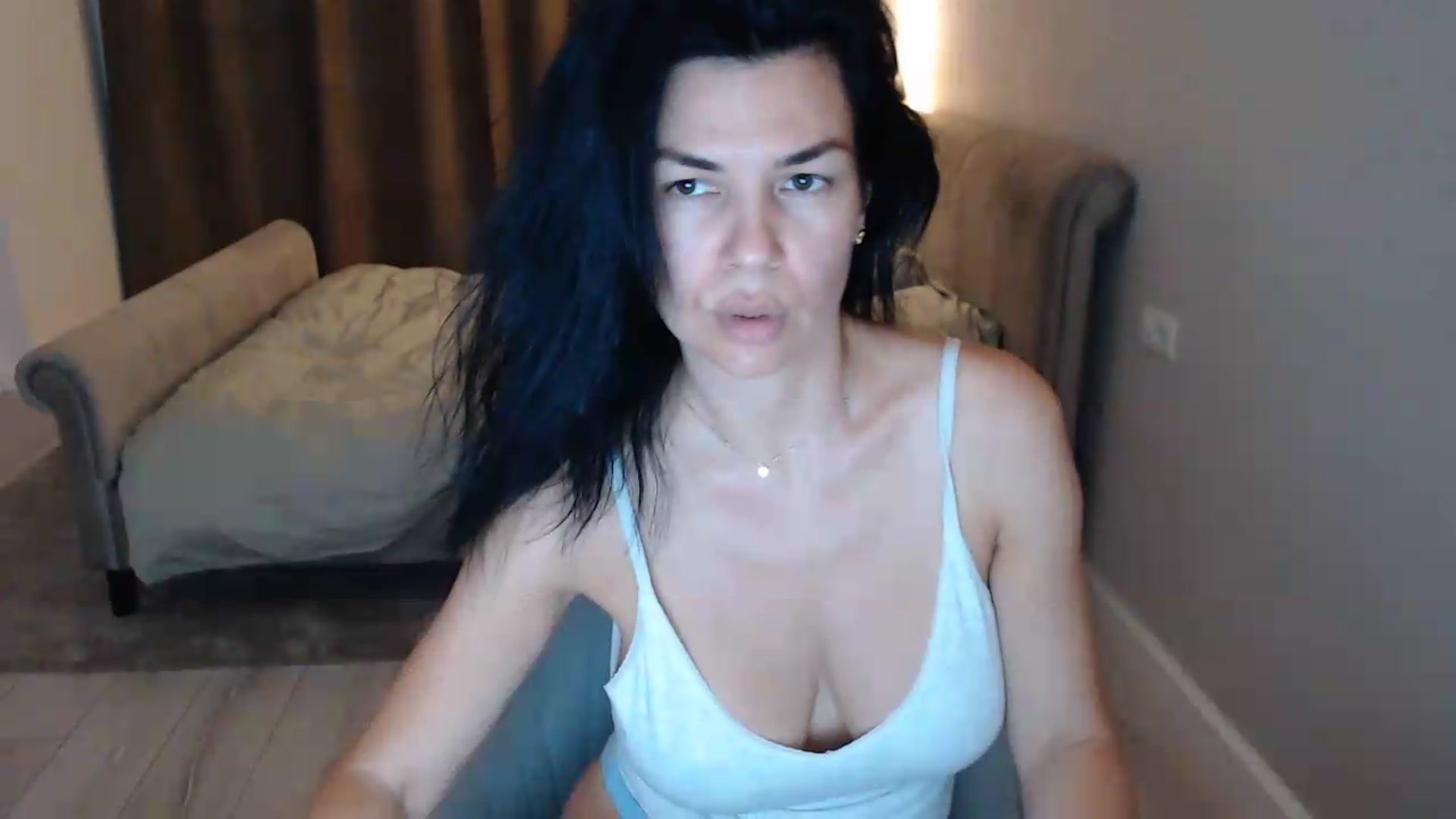 Gallery image thumbnail from Darkella's myfreecams stream on, 08/04/2026, 23:09 image 10 of 20