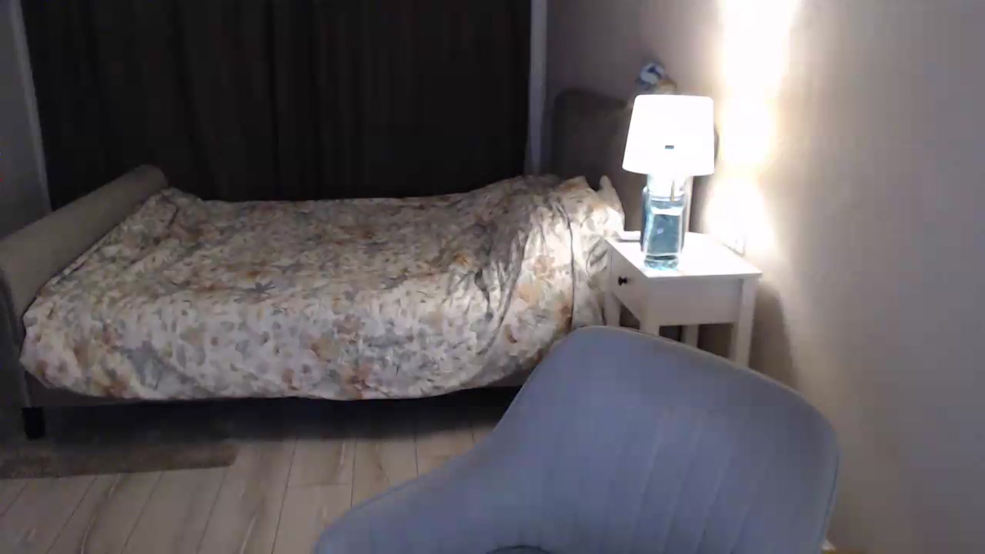 Gallery image thumbnail from Darkella's myfreecams stream on, 08/10/2026, 23:43 image 8 of 20