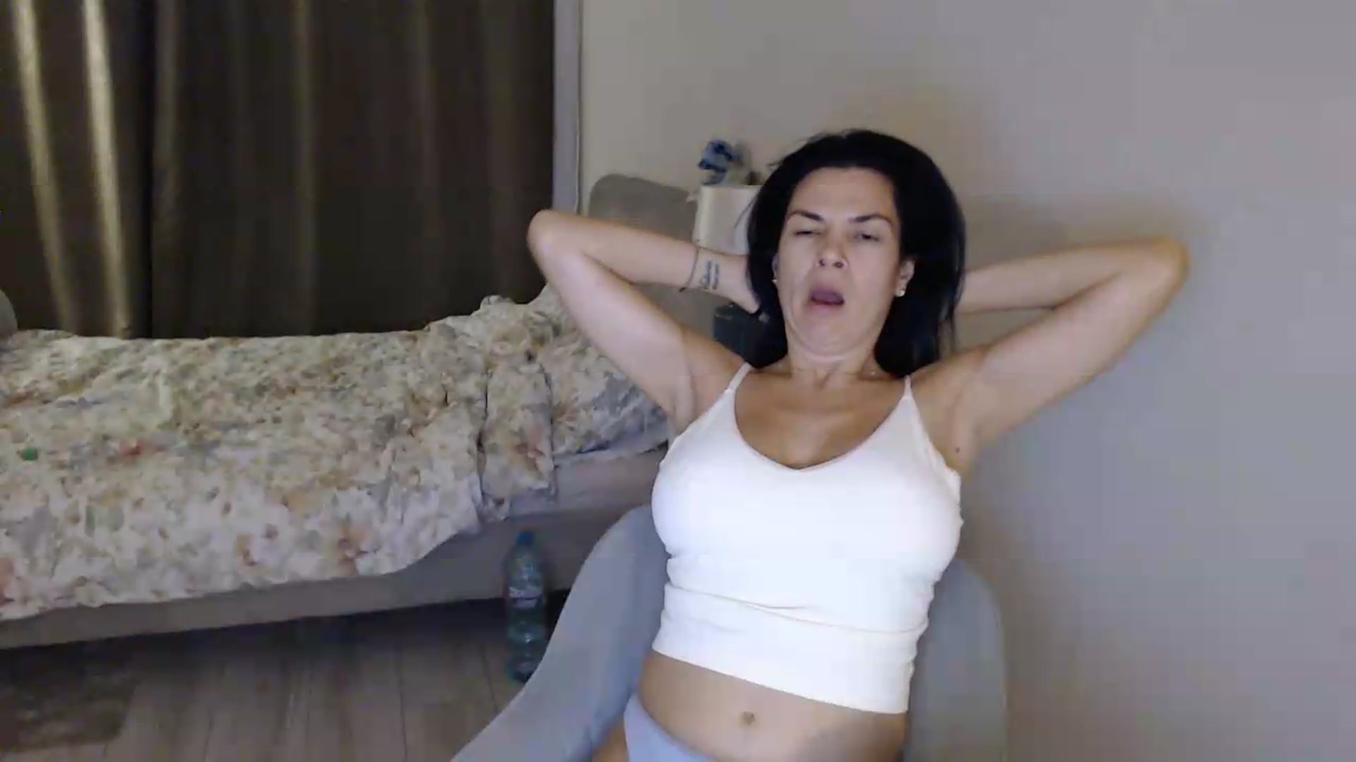 Gallery image thumbnail from Darkella's myfreecams stream on, 08/11/2026, 22:39 image 15 of 20