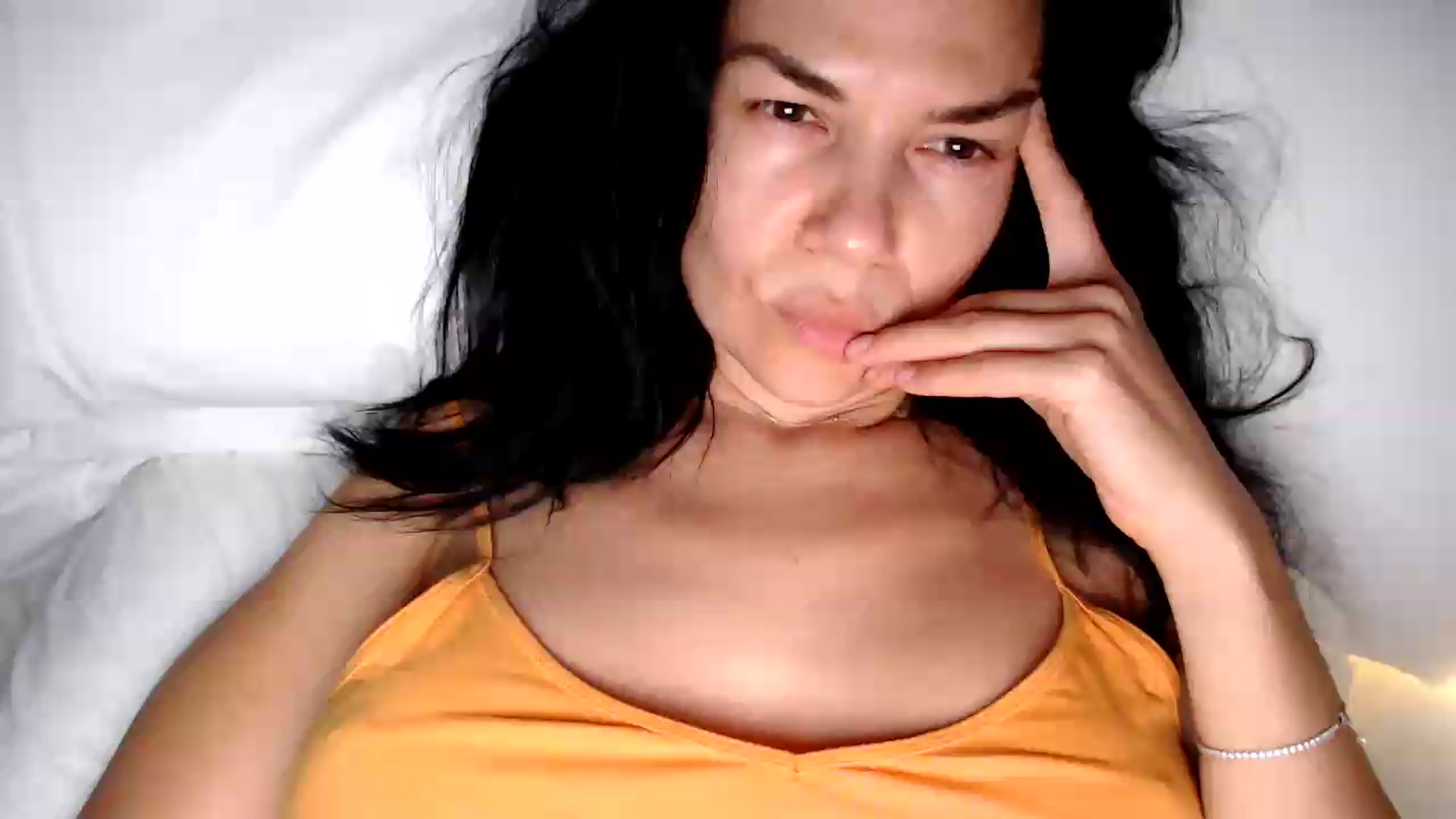 Gallery image thumbnail from Darkella's myfreecams stream on, 08/14/2026, 24:01 image 11 of 20