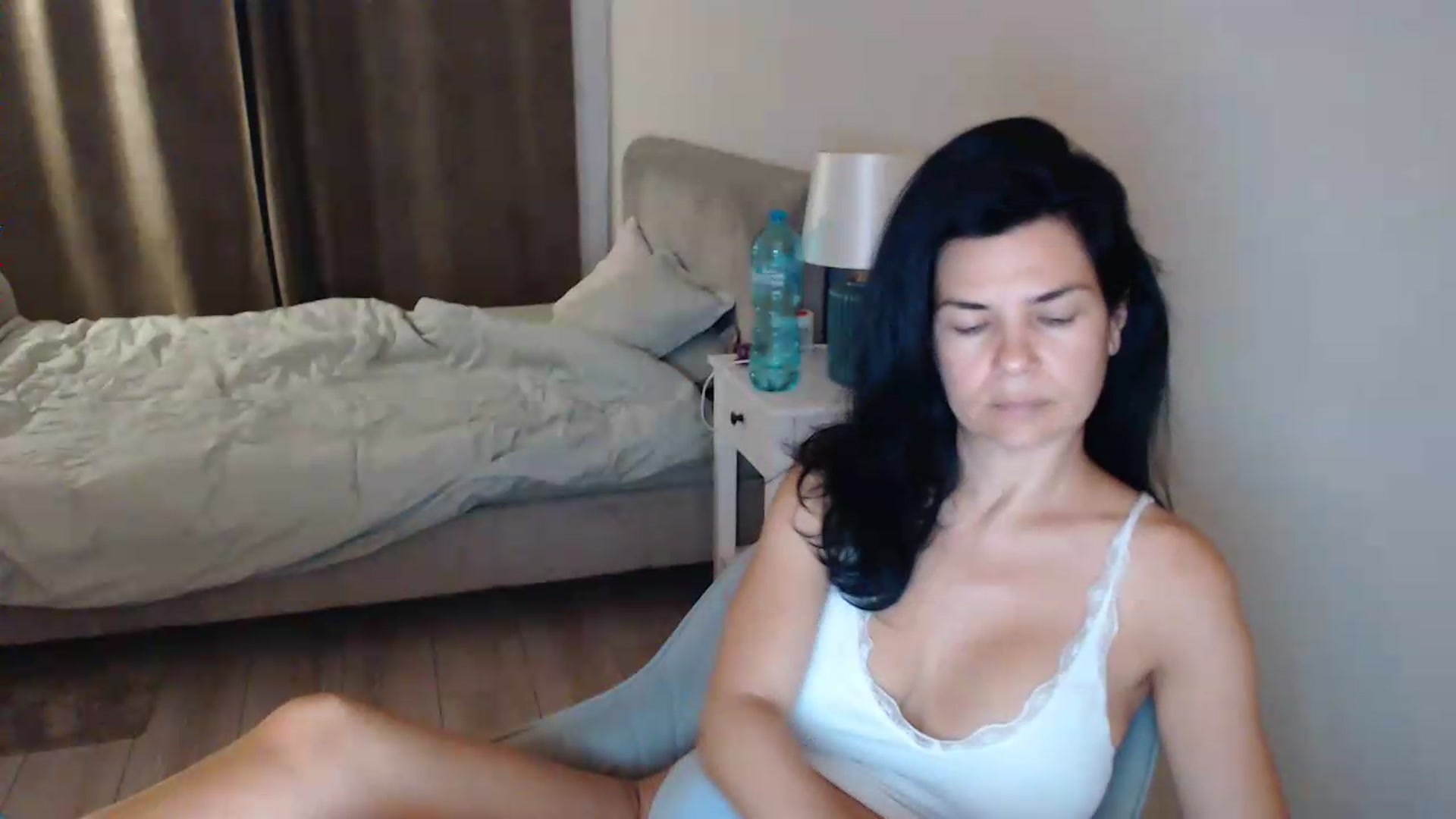 Gallery image thumbnail from Darkella's myfreecams stream on, 08/27/2026, 23:50 image 17 of 20