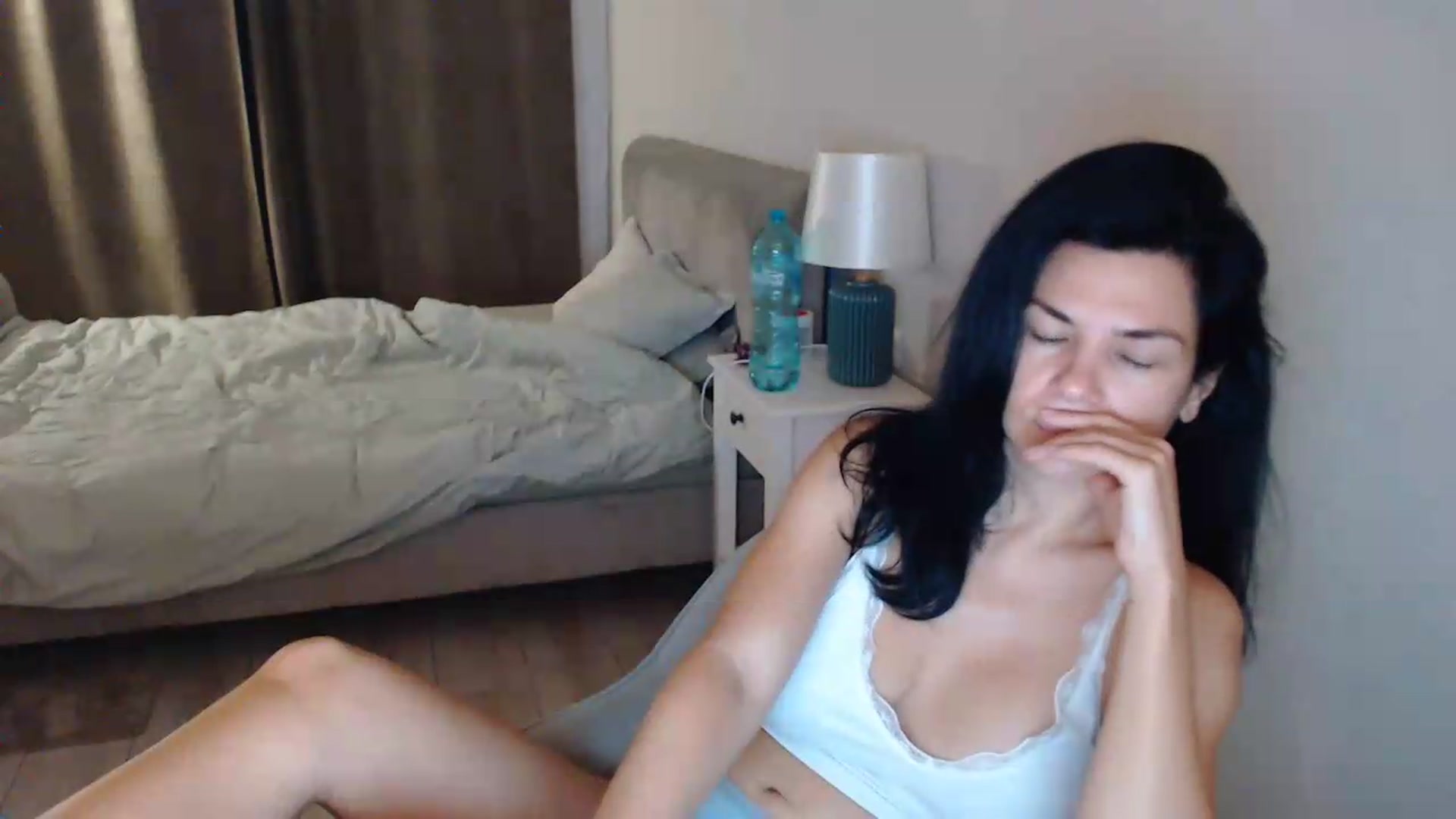 Gallery image thumbnail from Darkella's myfreecams stream on, 08/27/2026, 23:50 image 18 of 20