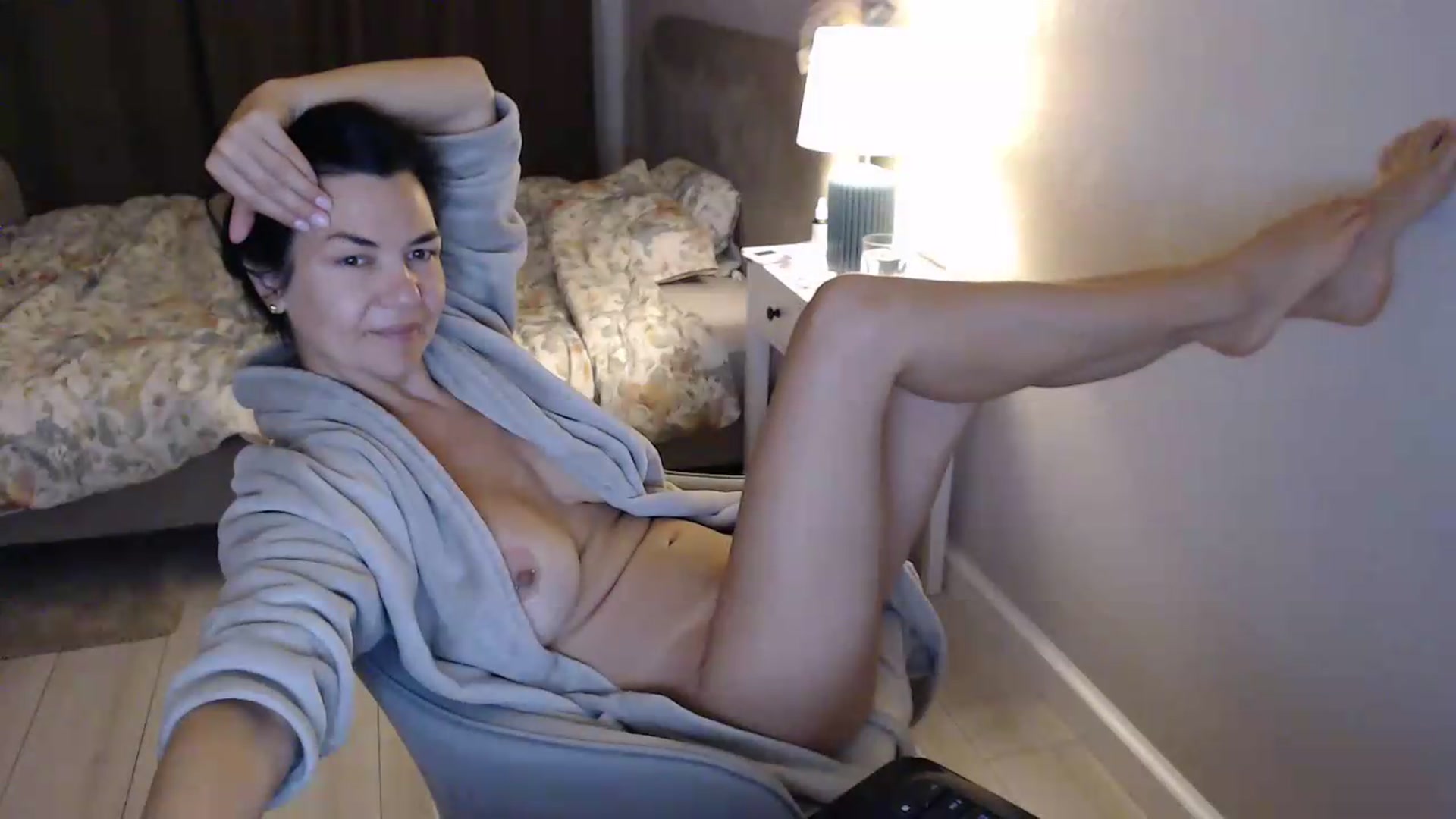 Gallery image thumbnail from Darkella's myfreecams stream on, 09/10/2026, 22:42 image 15 of 20