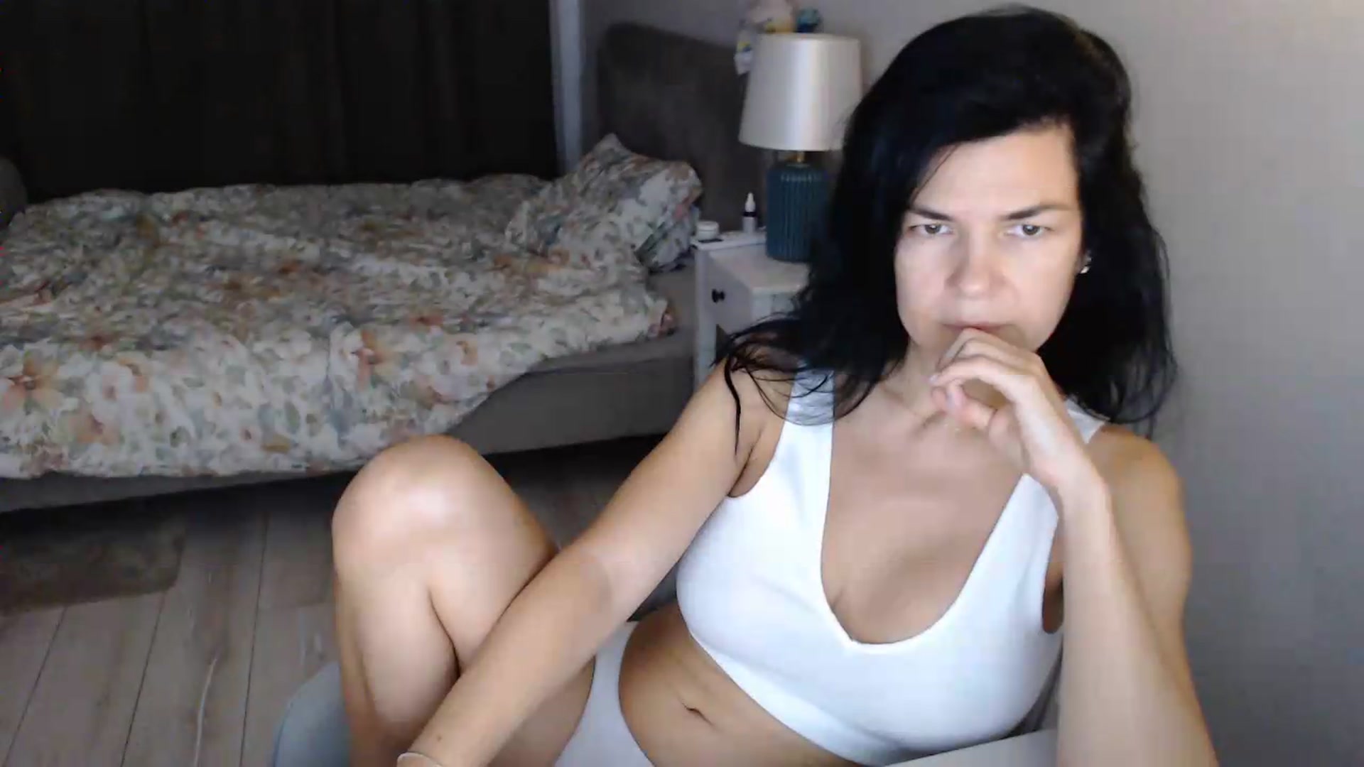 Gallery image thumbnail from Darkella's myfreecams stream on, 09/12/2026, 23:59 image 18 of 20