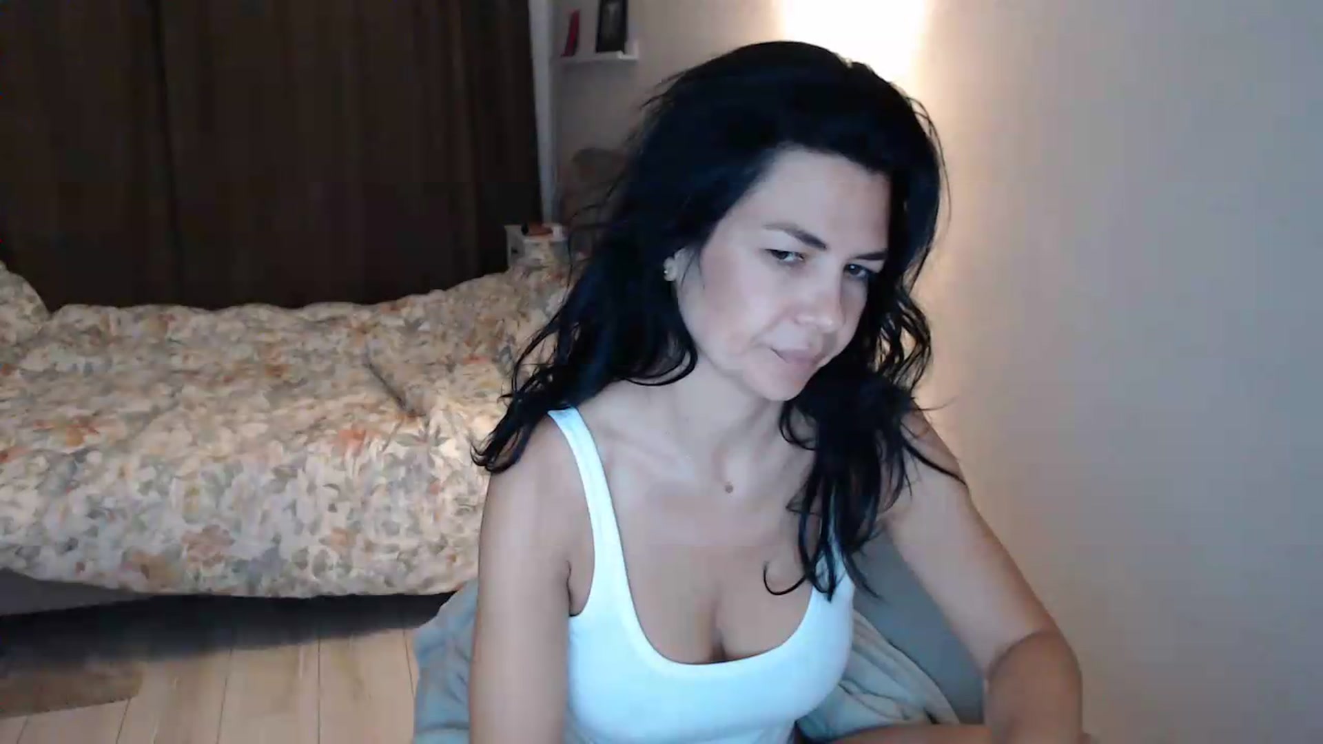 Gallery image thumbnail from Darkella's myfreecams stream on, 09/16/2026, 22:24 image 10 of 20
