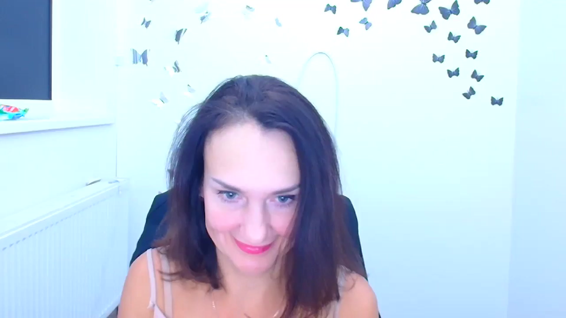 Gallery image thumbnail from Darkkristina's myfreecams stream on, 01/07/2026, 19:04 image 12 of 20