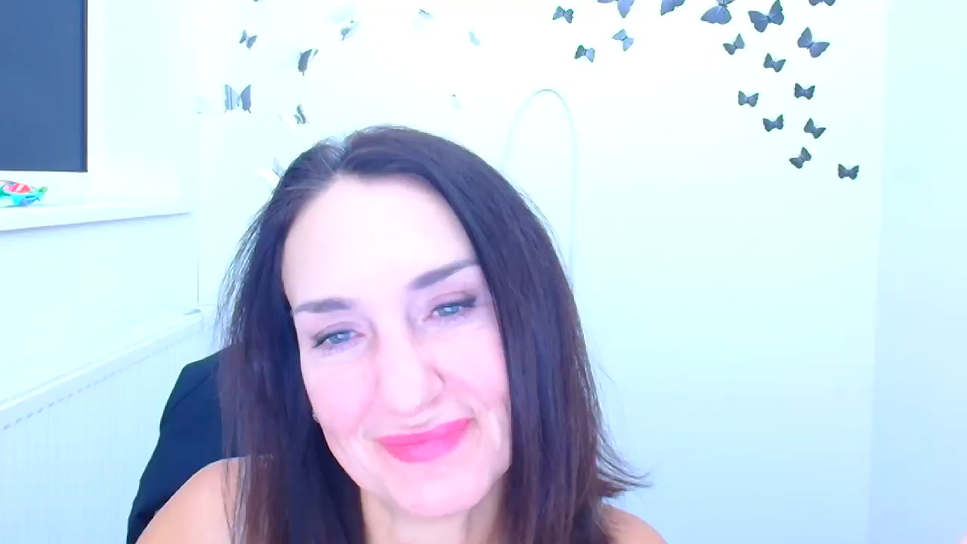 Gallery image thumbnail from Darkkristina's myfreecams stream on, 01/07/2026, 20:23 image 18 of 20