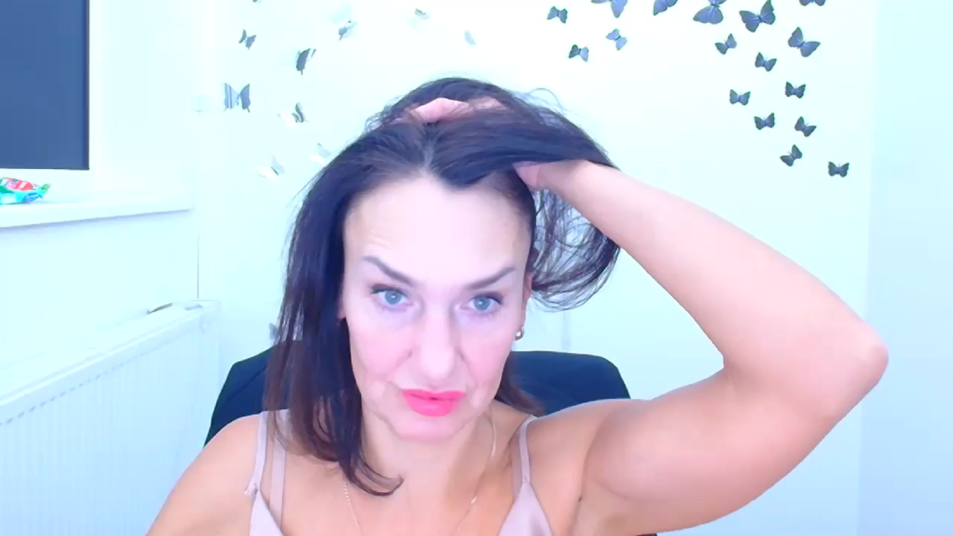 Gallery image thumbnail from Darkkristina's myfreecams stream on, 01/07/2026, 20:23 image 11 of 20