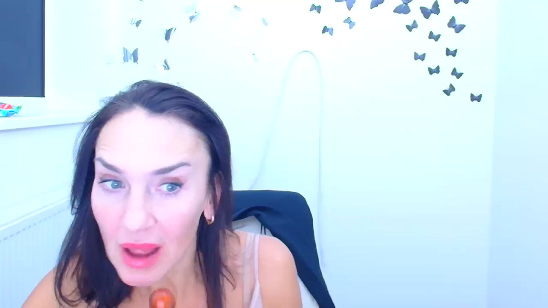 Gallery image thumbnail from Darkkristina's myfreecams stream on, 01/07/2026, 21:16 image 3 of 20