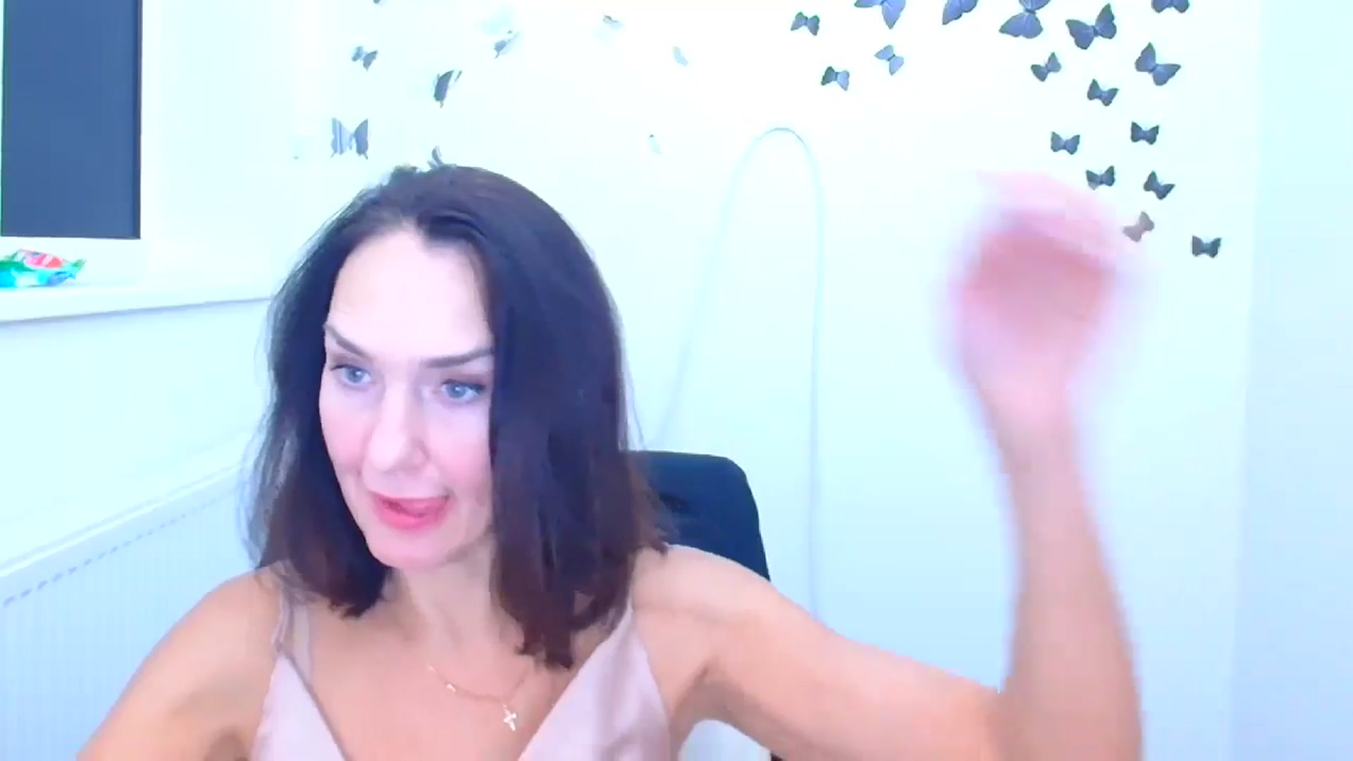 Gallery image thumbnail from Darkkristina's myfreecams stream on, 01/07/2026, 21:16 image 17 of 20