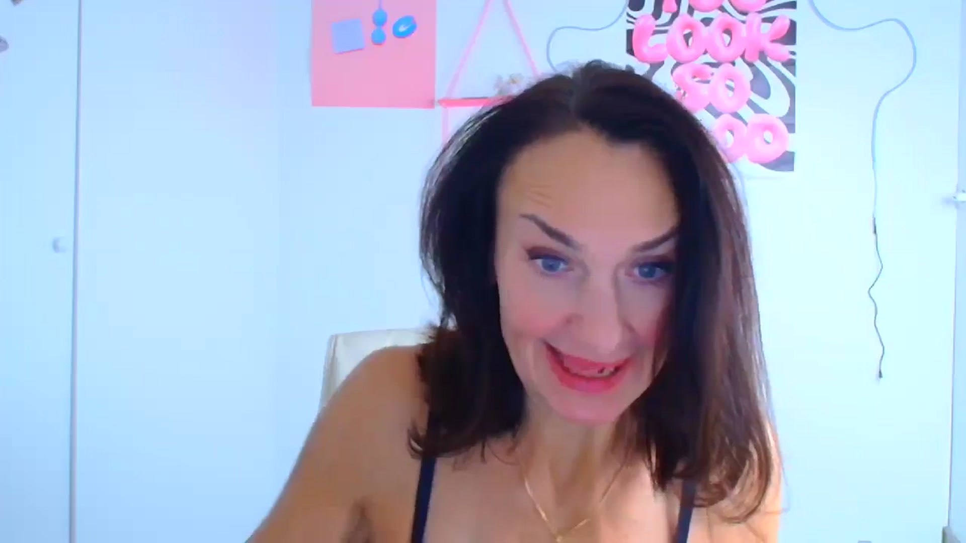 Gallery image thumbnail from Darkkristina's myfreecams stream on, 01/09/2026, 14:41 image 18 of 20