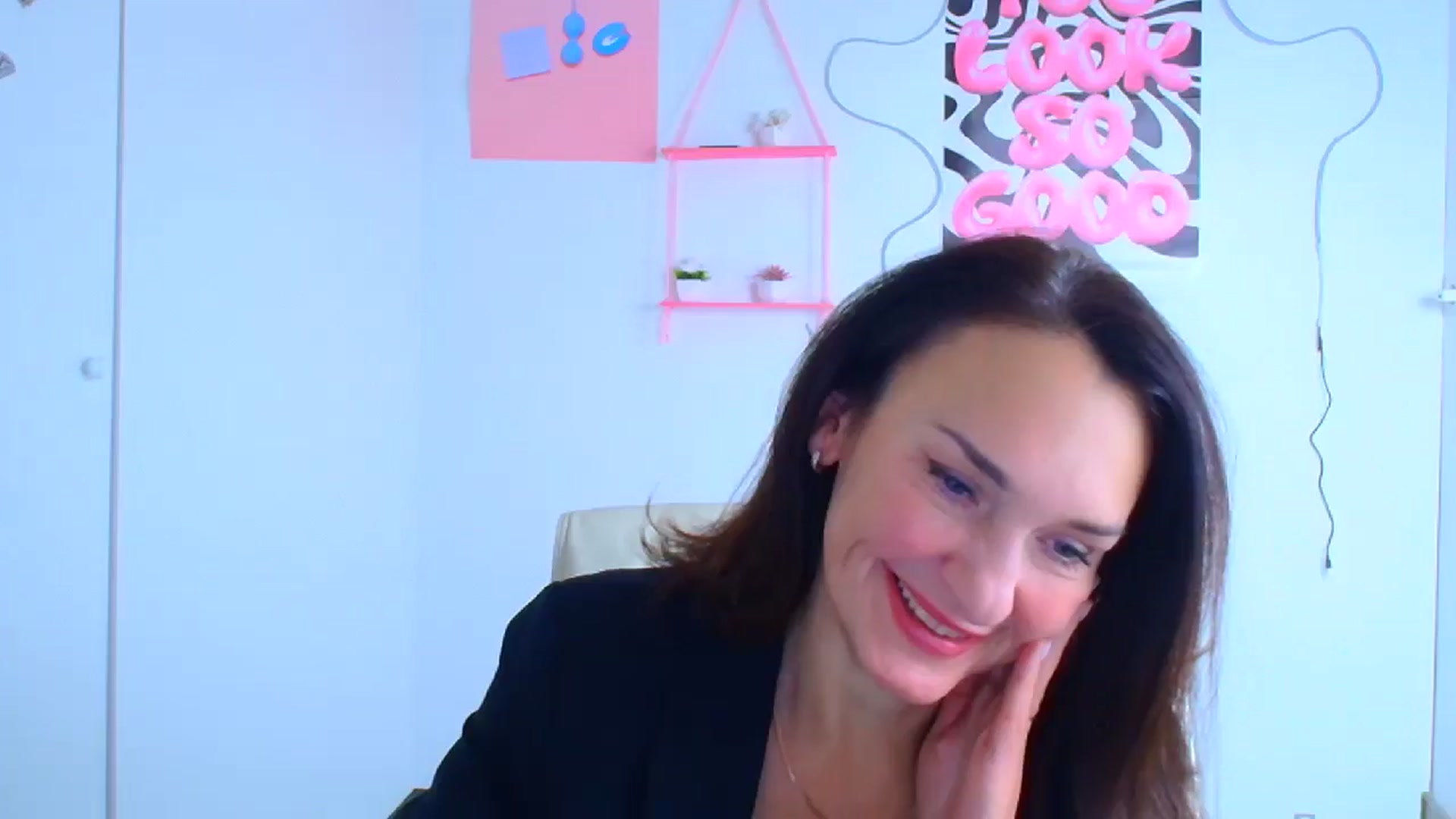 Gallery image thumbnail from Darkkristina's myfreecams stream on, 01/09/2026, 14:41 image 14 of 20