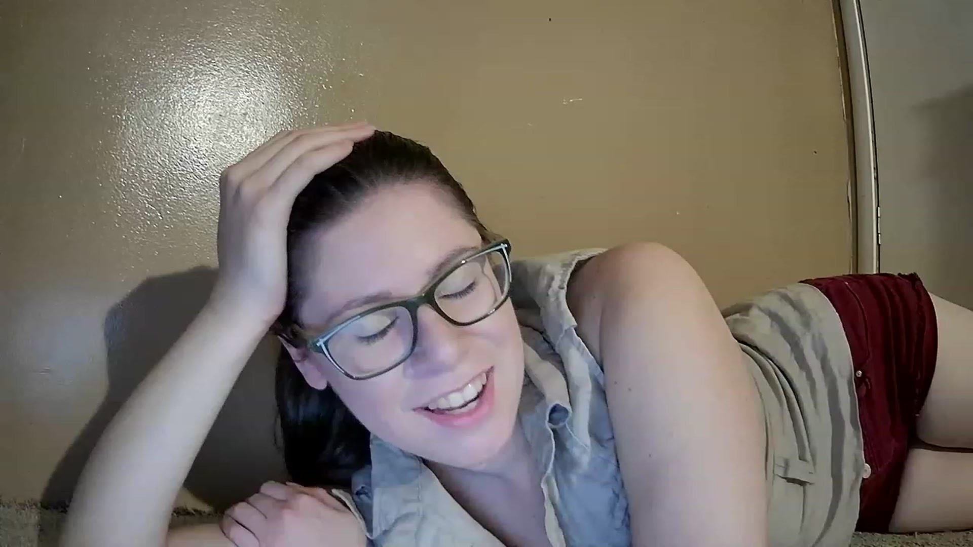 Gallery image thumbnail from Darling180's myfreecams stream on, 11/27/2022, 19:40 image 19 of 20