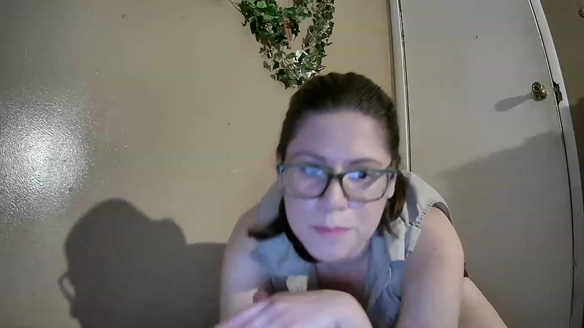 Gallery image thumbnail from Darling180's myfreecams stream on, 11/27/2022, 19:40 image 13 of 20