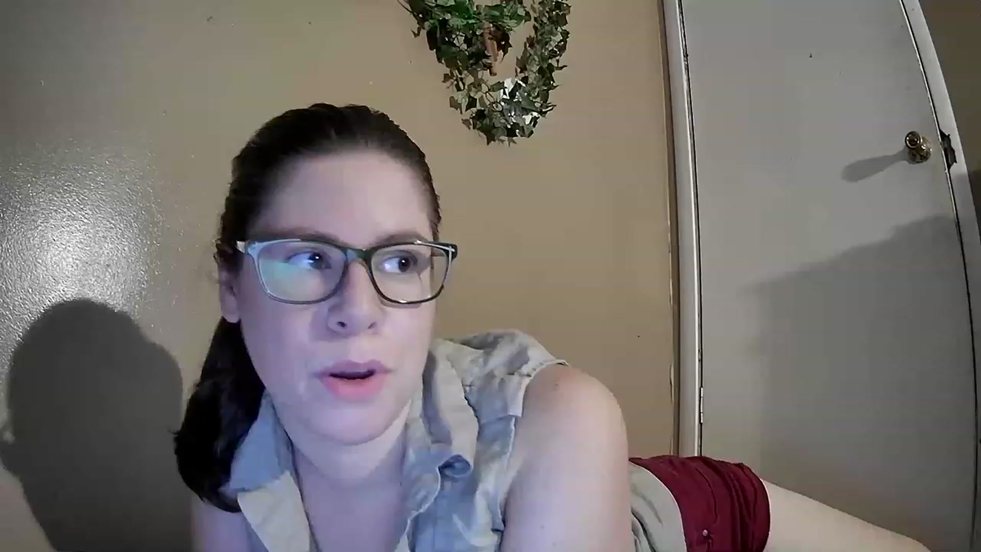 Gallery image thumbnail from Darling180's myfreecams stream on, 11/27/2022, 19:40 image 15 of 20