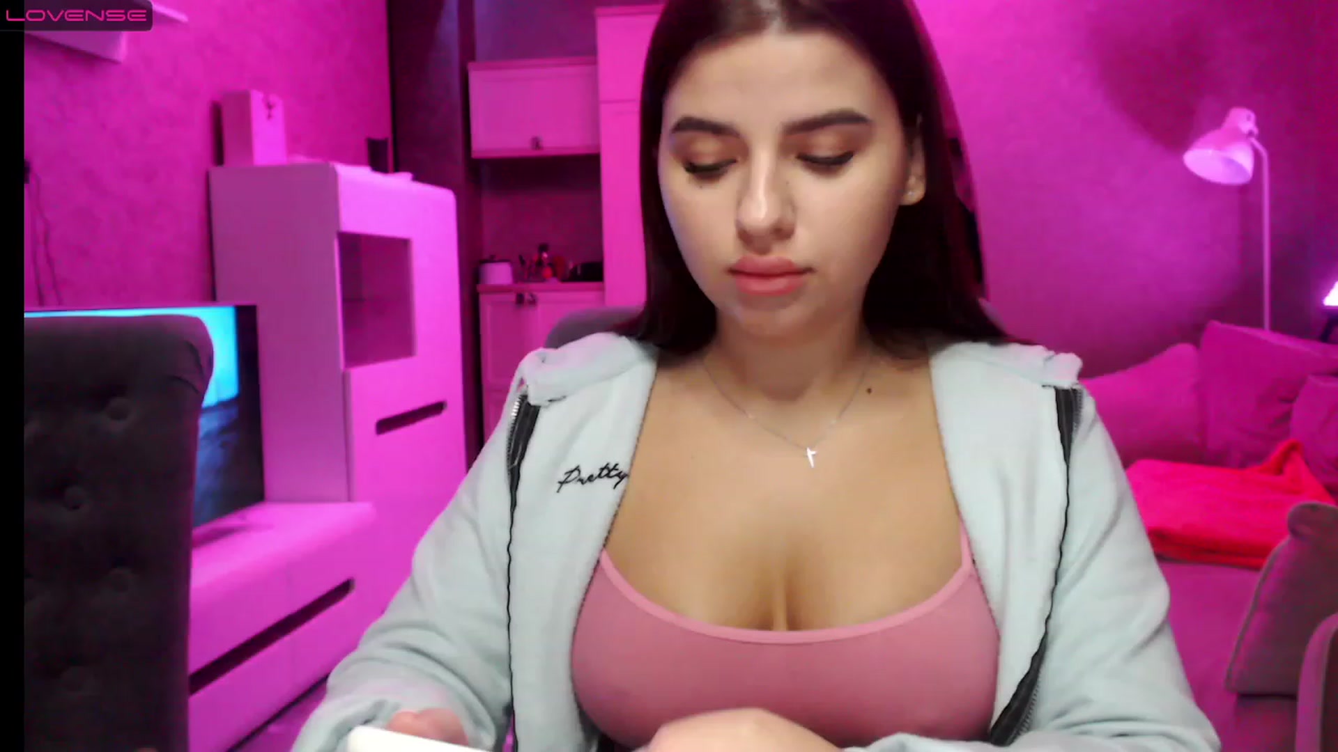 Gallery image thumbnail from Darling_Ivy's myfreecams stream on, 12/03/2022, 18:12 image 3 of 20