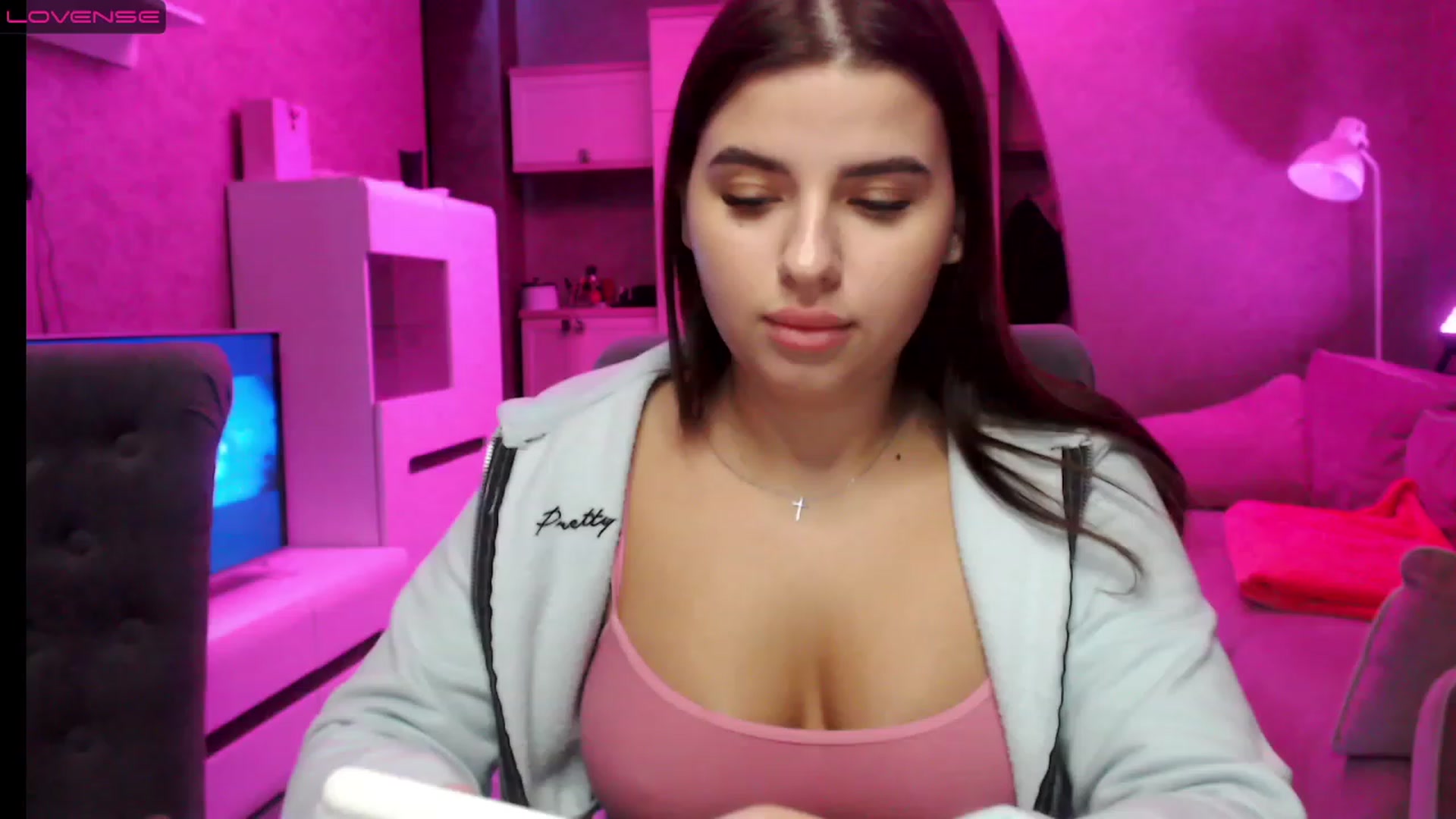 Gallery image thumbnail from Darling_Ivy's myfreecams stream on, 12/03/2022, 18:12 image 12 of 20