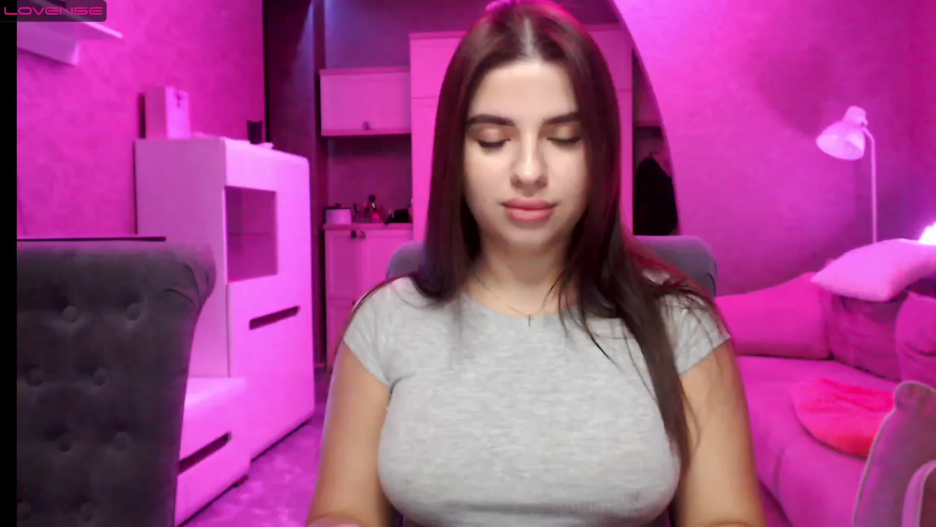 Gallery image thumbnail from Darling_Ivy's myfreecams stream on, 12/06/2022, 16:20 image 3 of 20