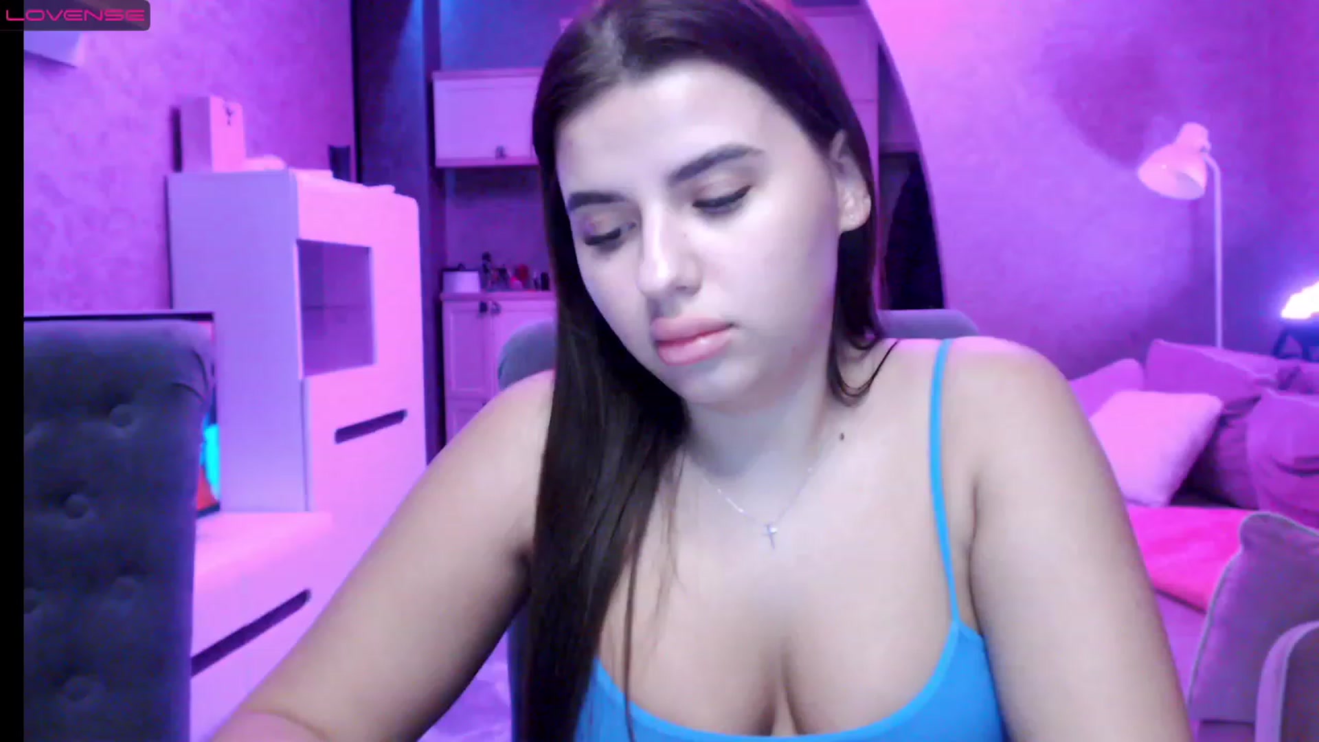 Gallery image thumbnail from Darling_Ivy's myfreecams stream on, 12/08/2022, 17:17 image 13 of 20