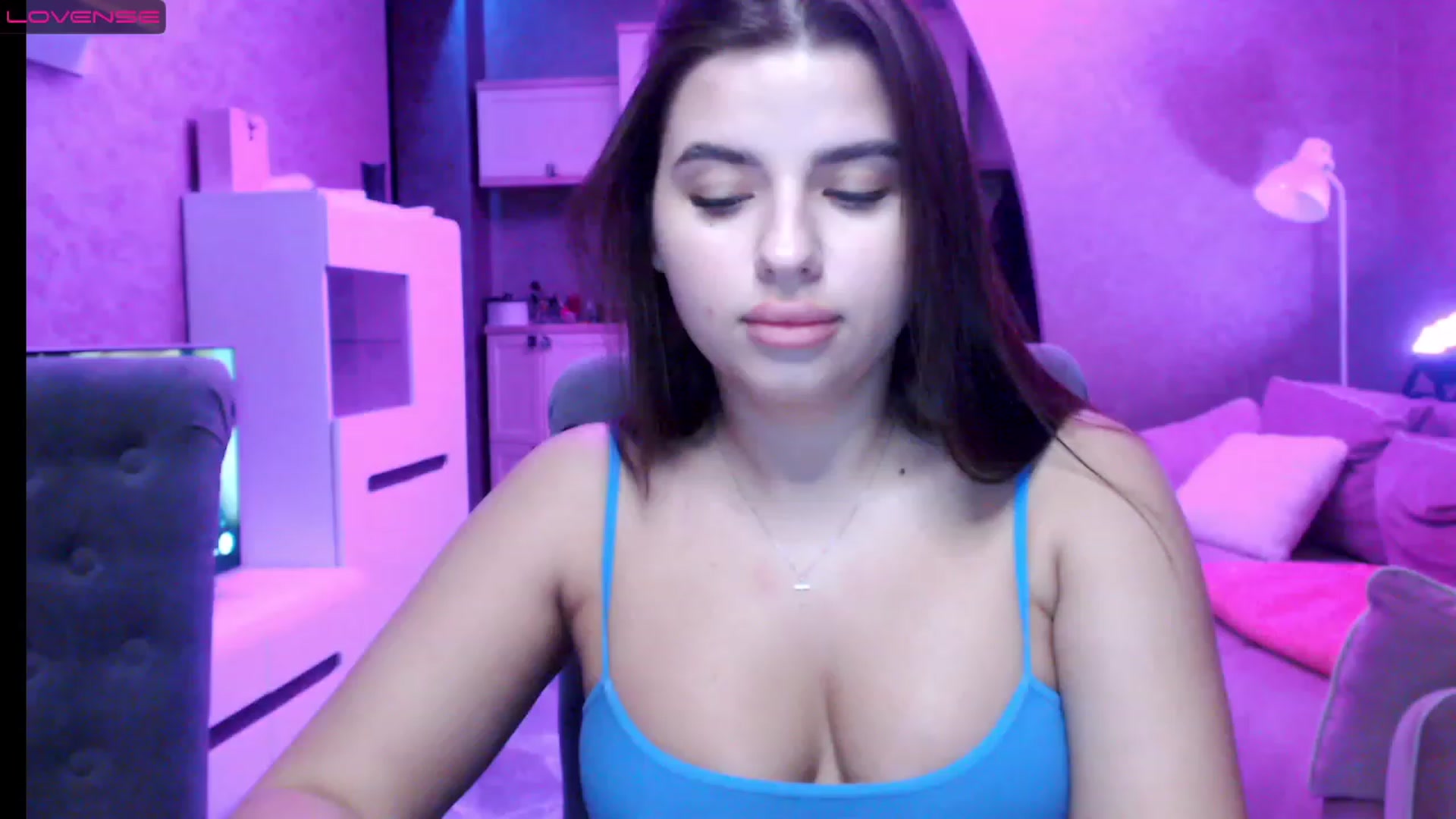 Gallery image thumbnail from Darling_Ivy's myfreecams stream on, 12/08/2022, 17:17 image 1 of 20