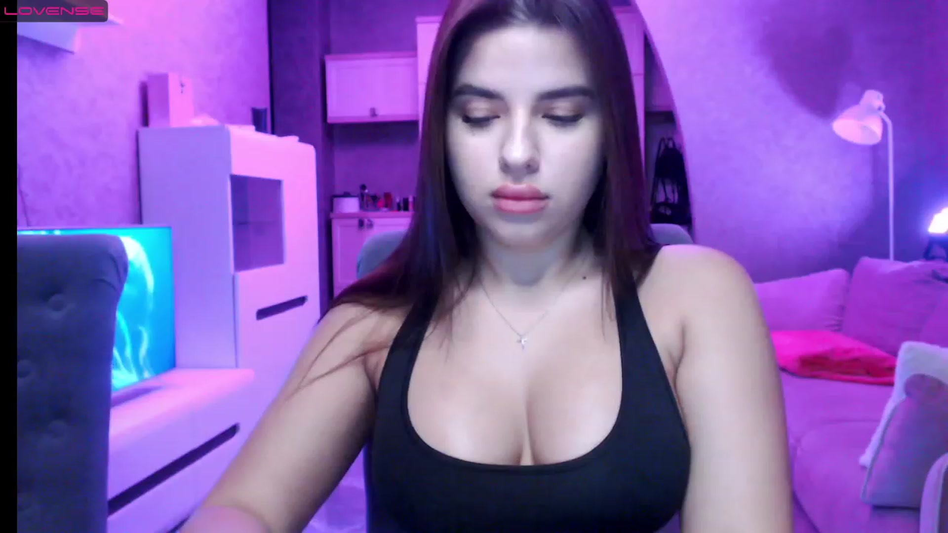 Gallery image thumbnail from Darling_Ivy's myfreecams stream on, 12/12/2022, 15:49 image 1 of 20