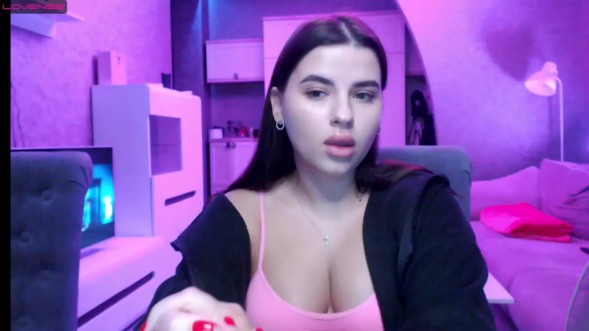 Gallery image thumbnail from Darling_Ivy's myfreecams stream on, 12/19/2022, 16:48 image 3 of 20