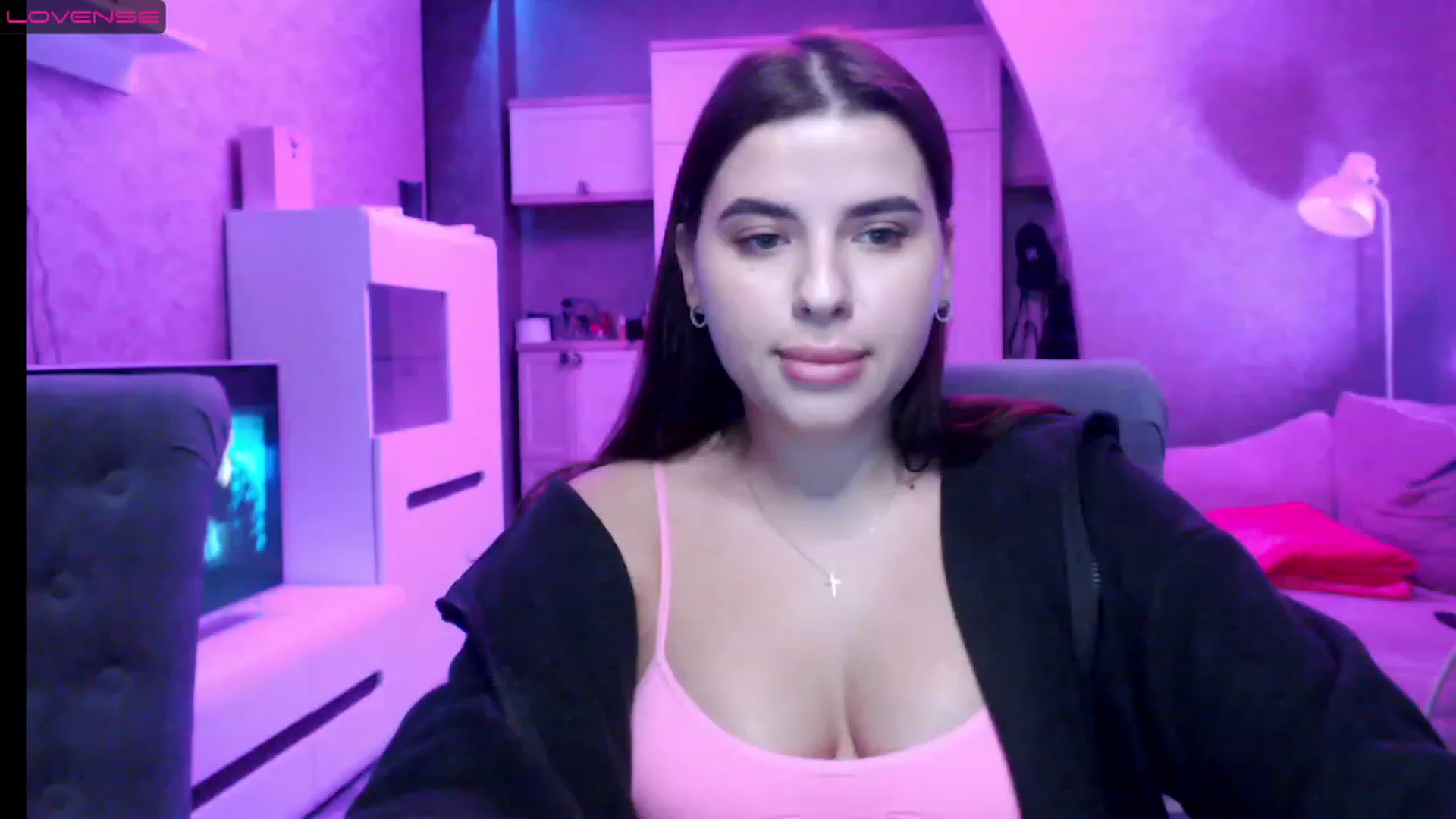Gallery image thumbnail from Darling_Ivy's myfreecams stream on, 12/19/2022, 16:48 image 2 of 20