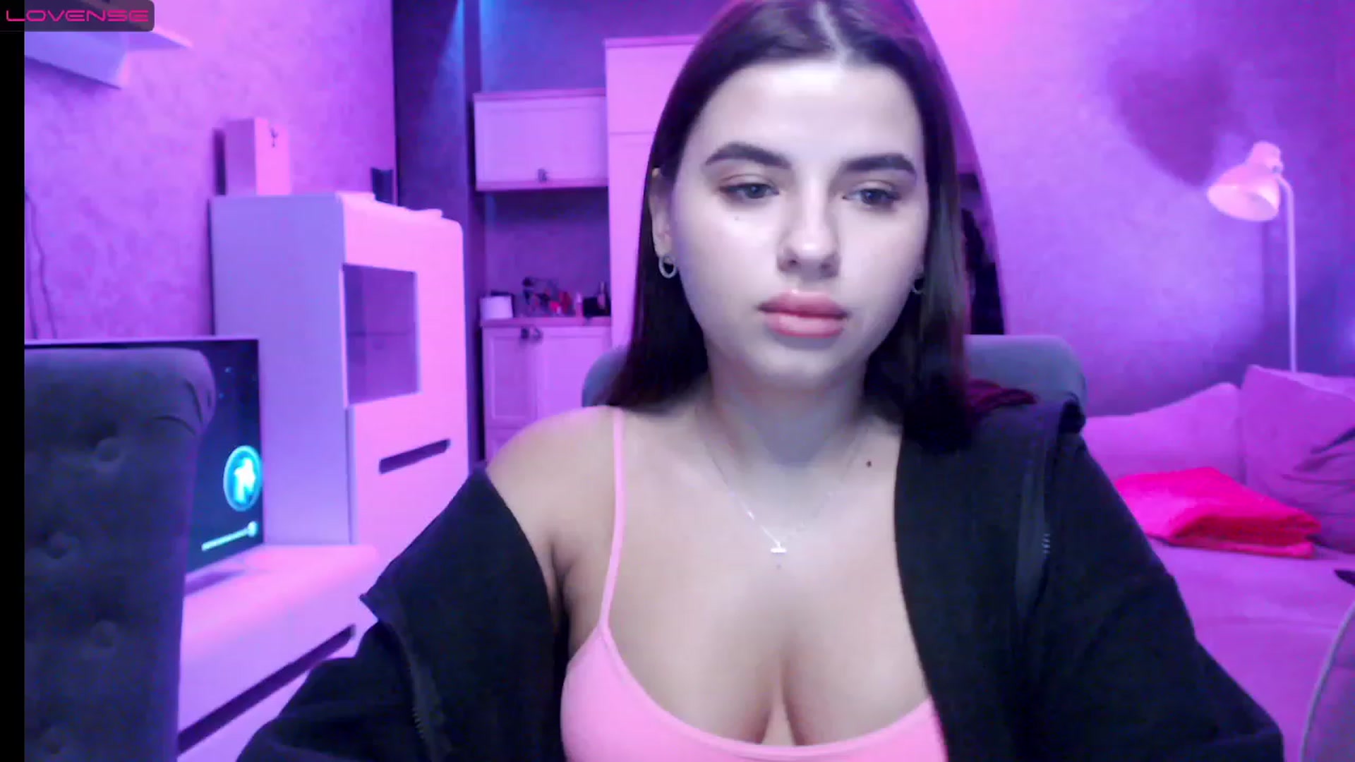 Gallery image thumbnail from Darling_Ivy's myfreecams stream on, 12/19/2022, 16:48 image 15 of 20
